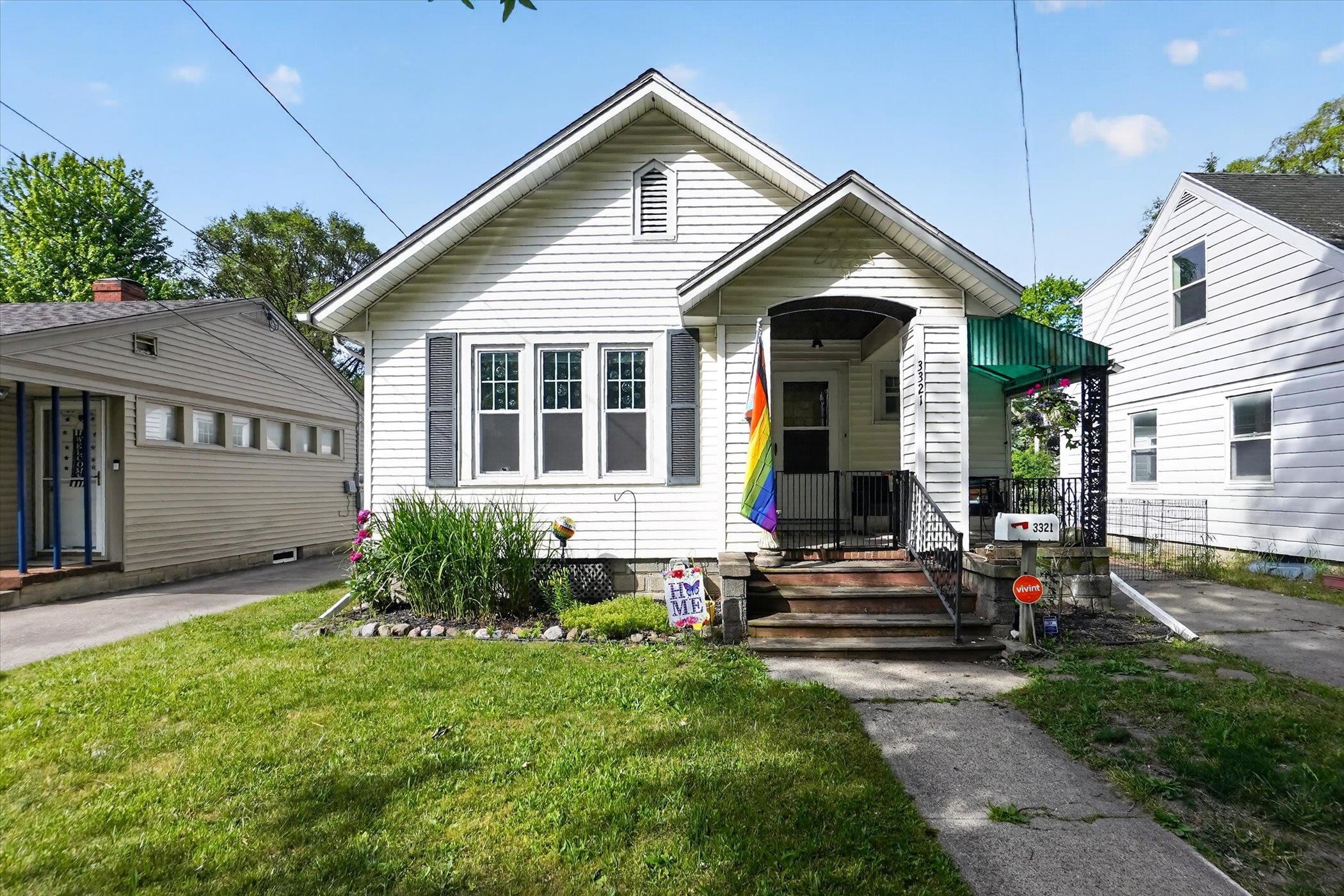 3321 Court Street