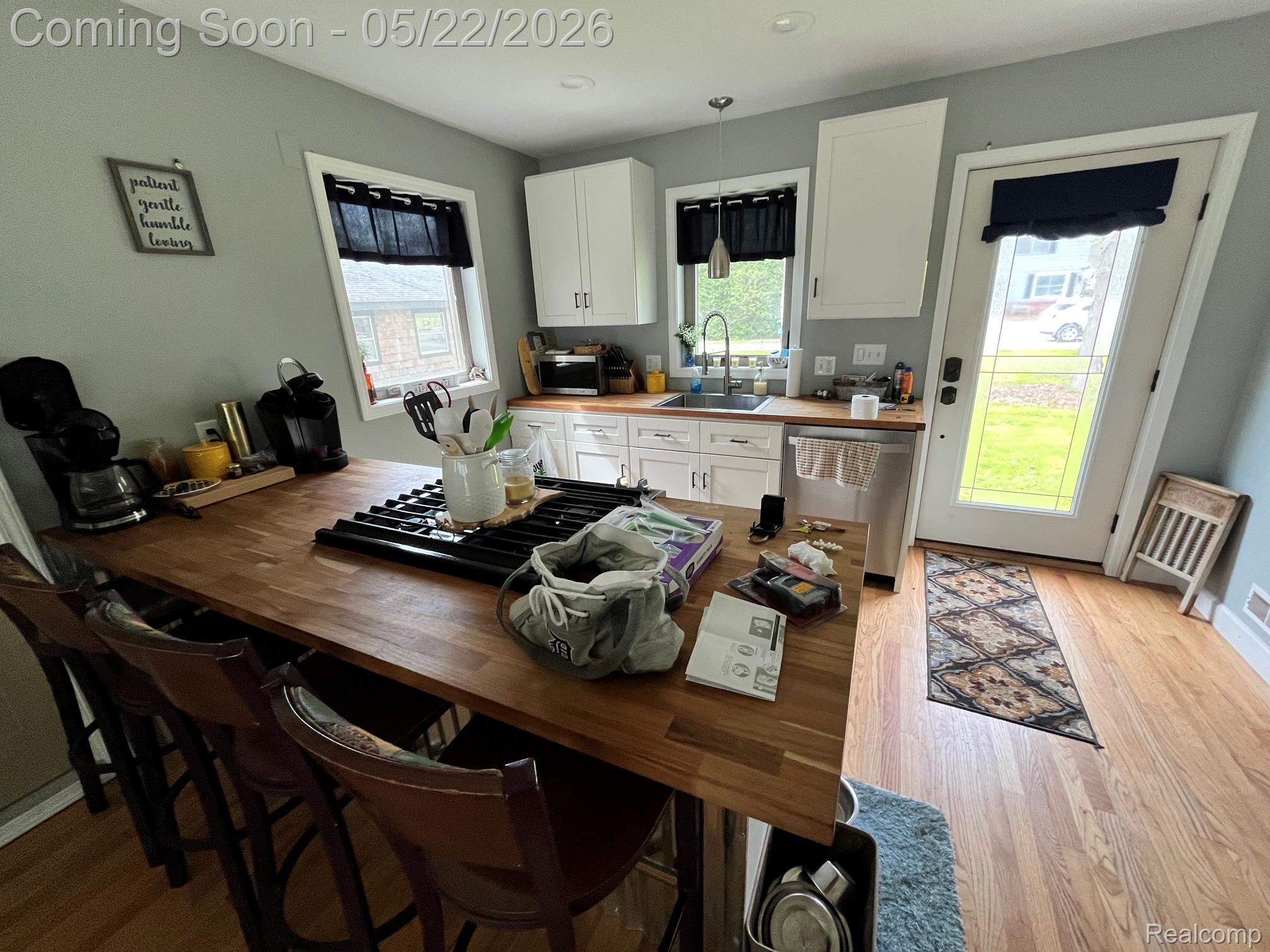 5036 Woodland Lane