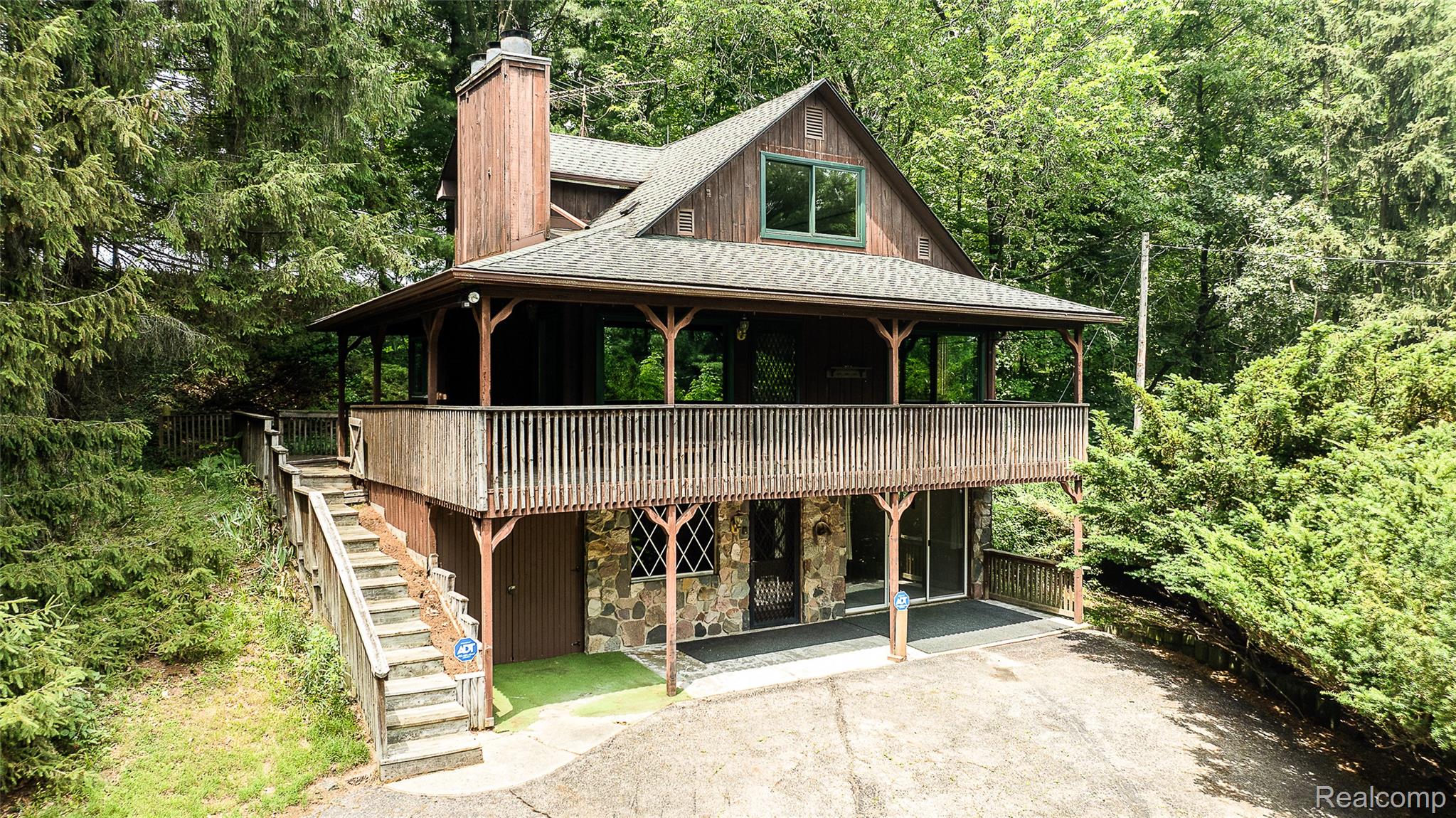 17750 DEXTER Trail