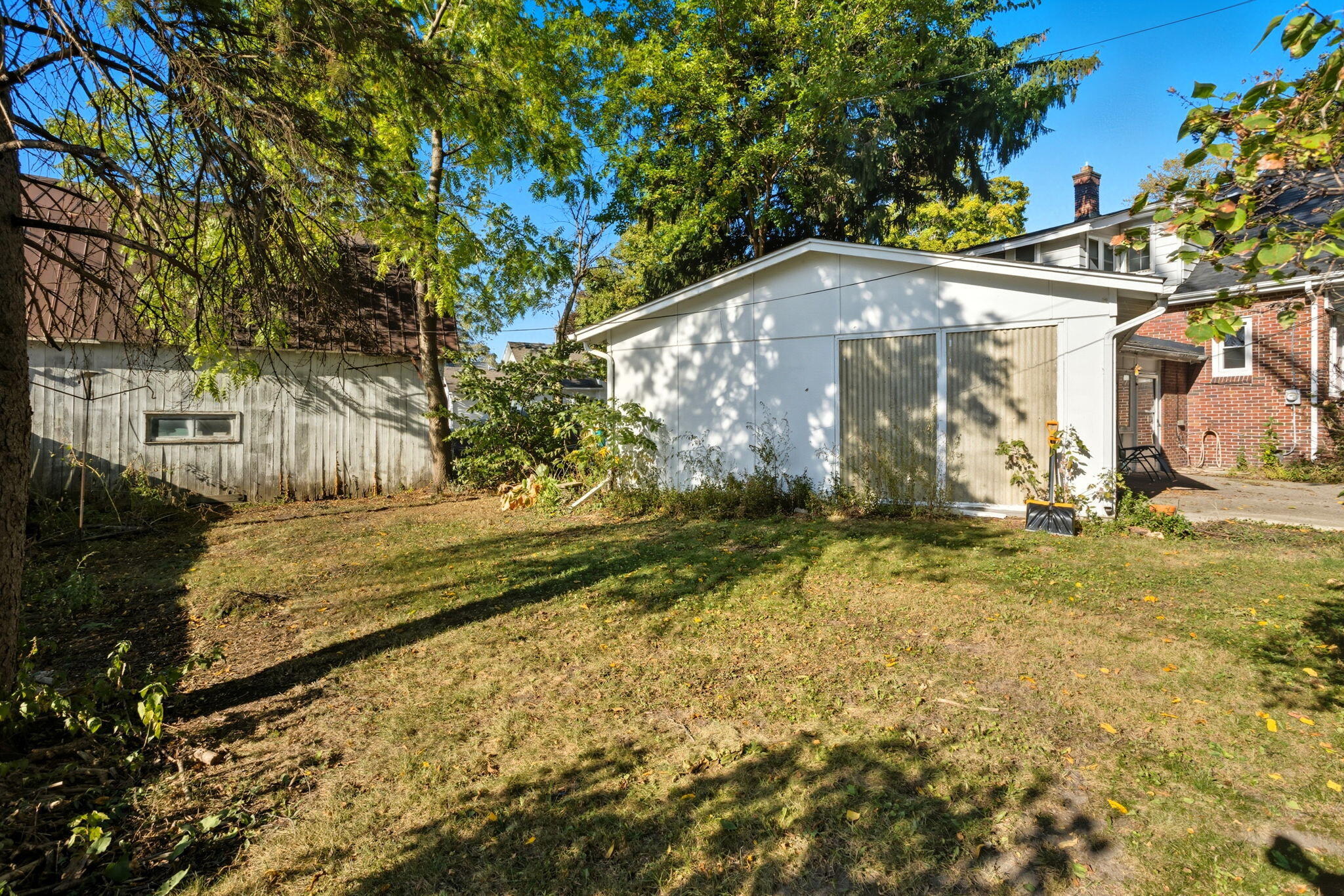 69067 N Forest Avenue