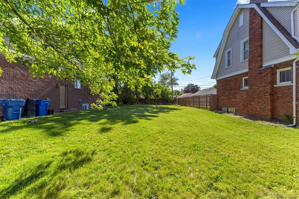 KINGSBURY ST, DEARBORN HEIGHTS, MI 48127 - Image ba33aac6cacb9ec9daa2af58f24775e2/3475466053