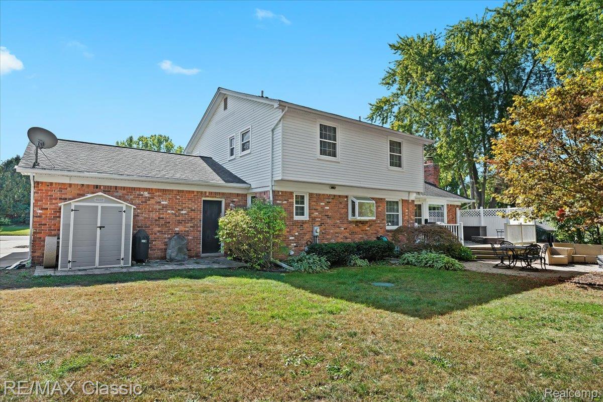 4815 Ravinewood Drive