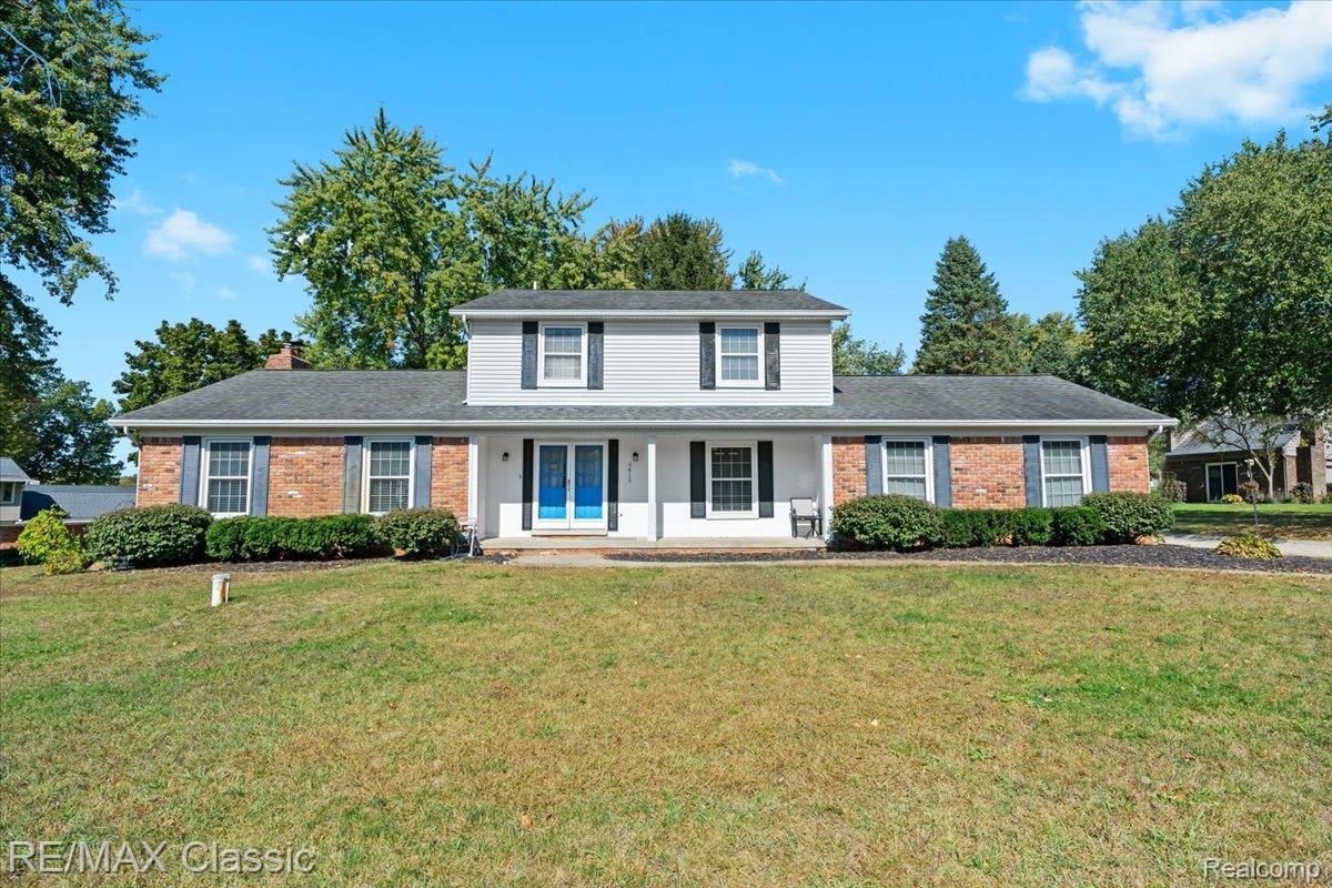 4815 Ravinewood Drive