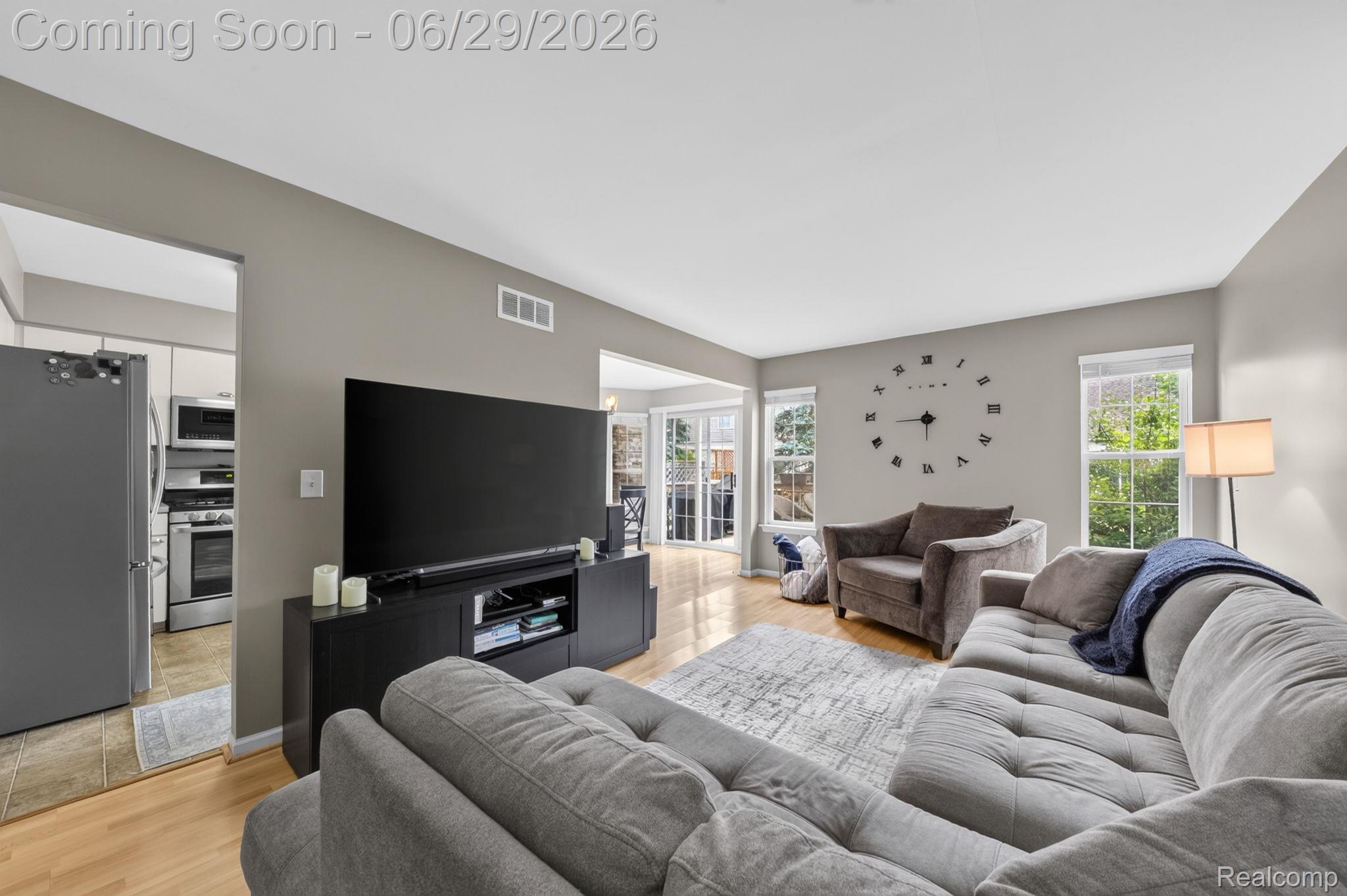4554 Hunters Circle E