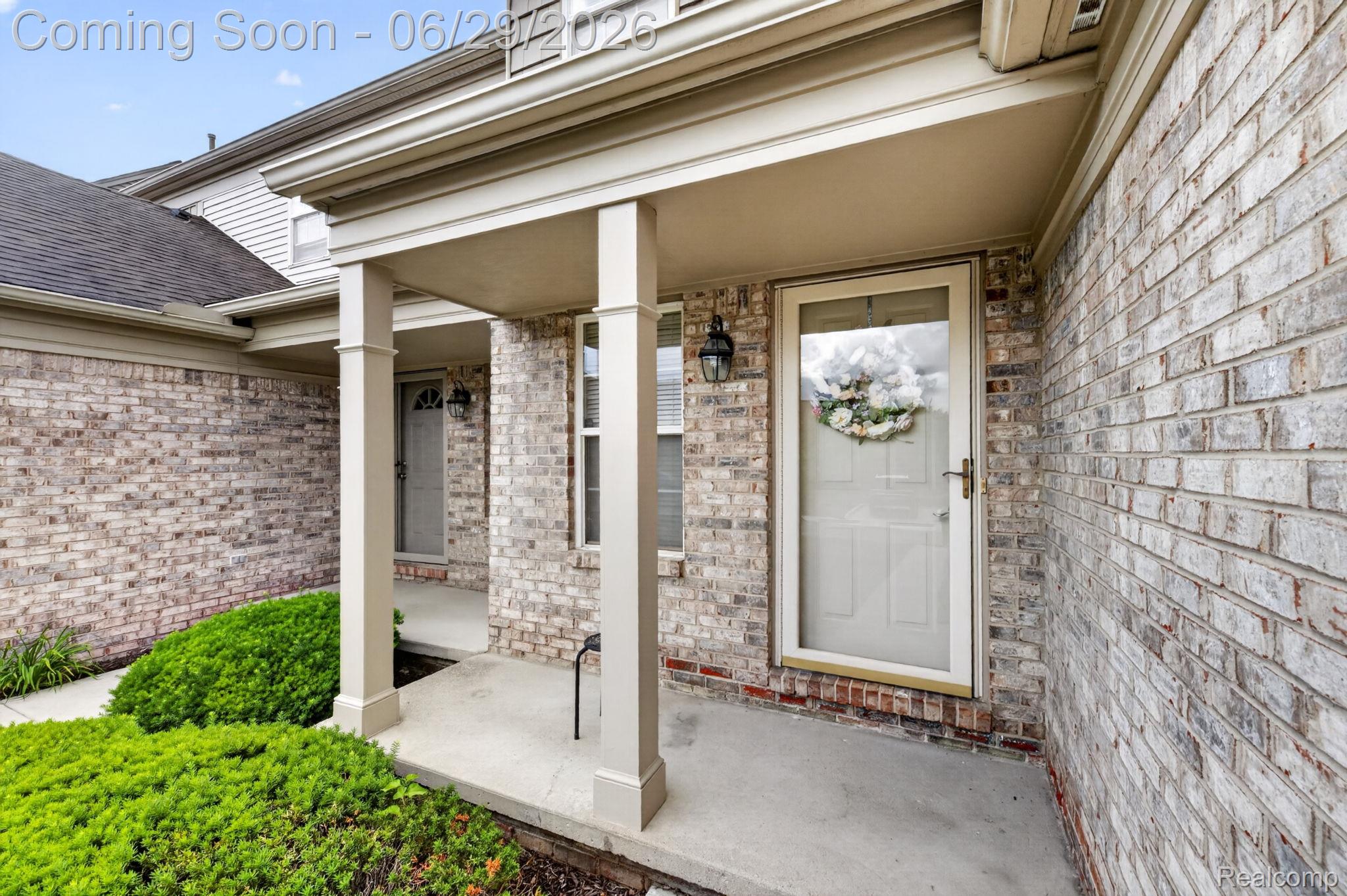 4554 Hunters Circle E