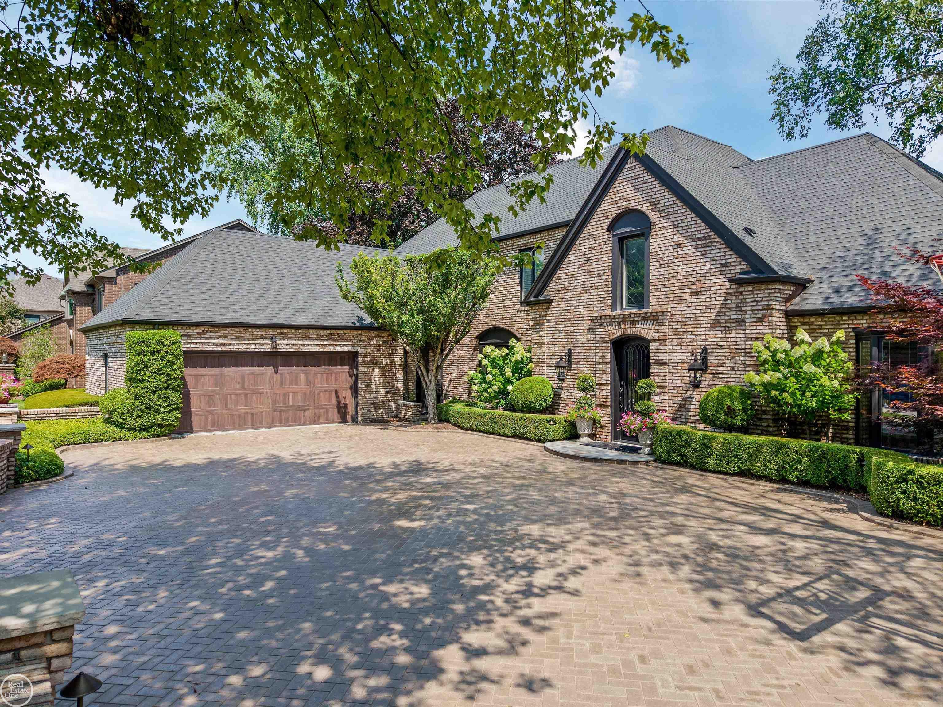 54 Belle Meade Street