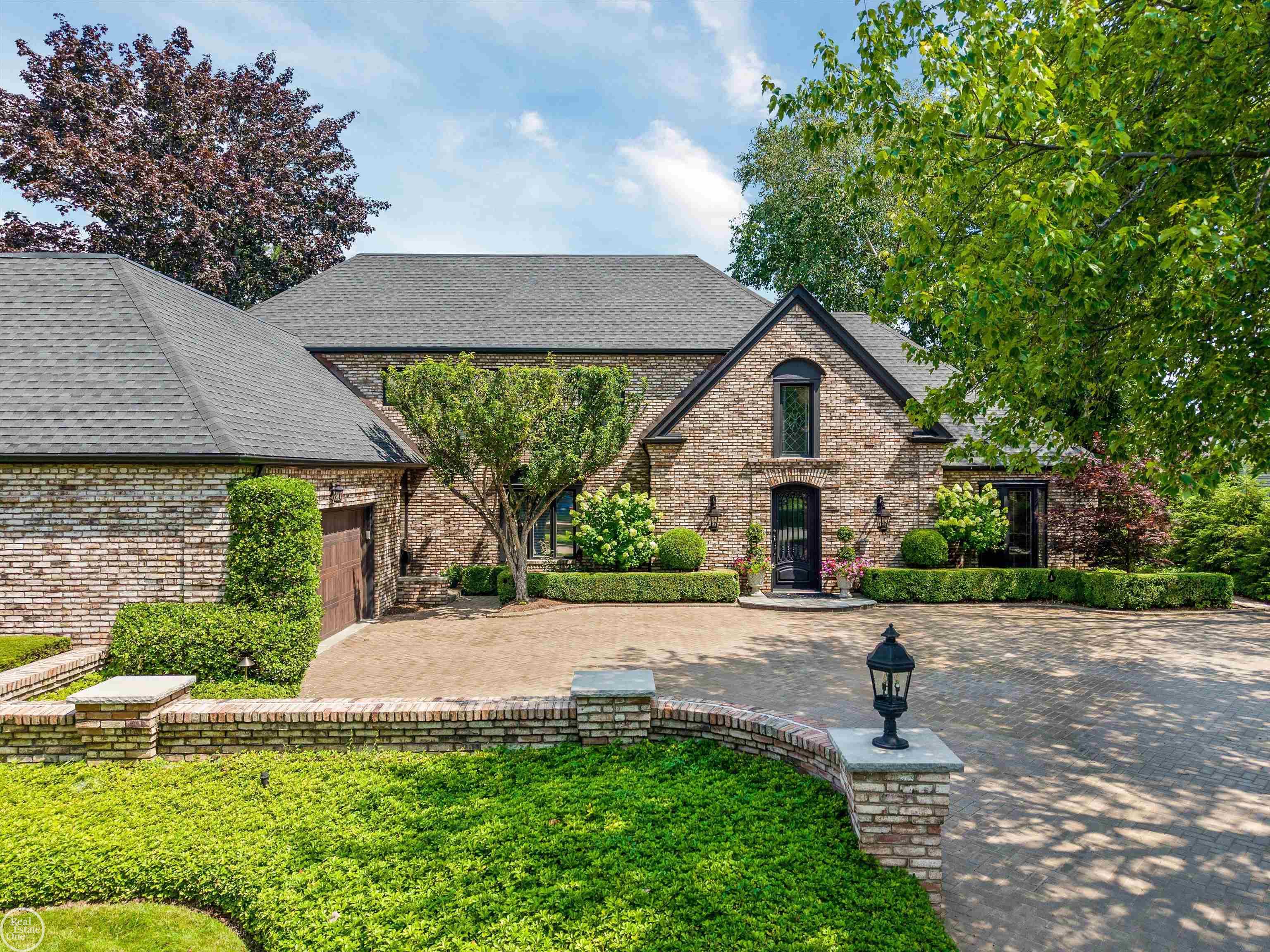 54 Belle Meade Street