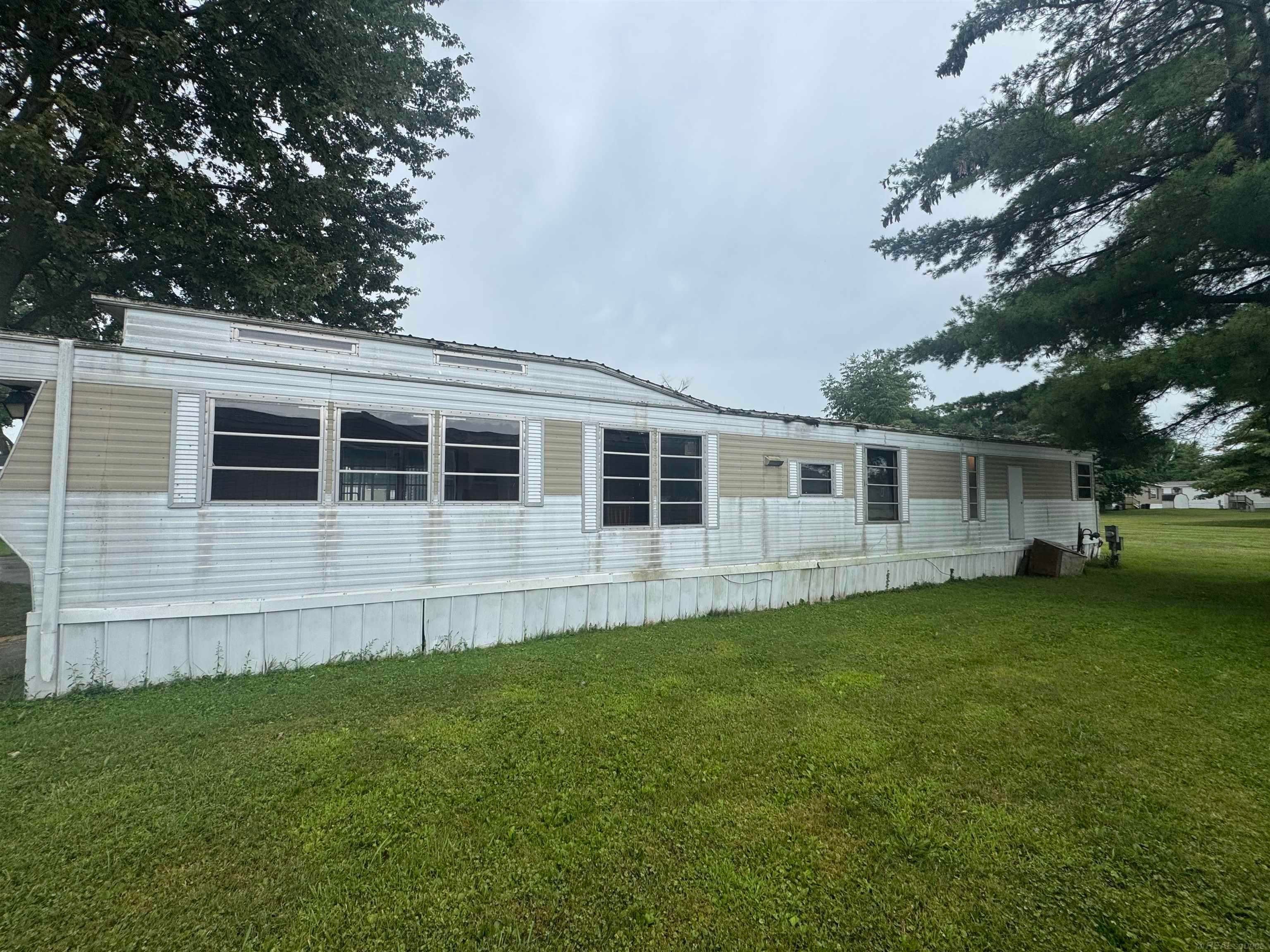 406 Deerfield Lane