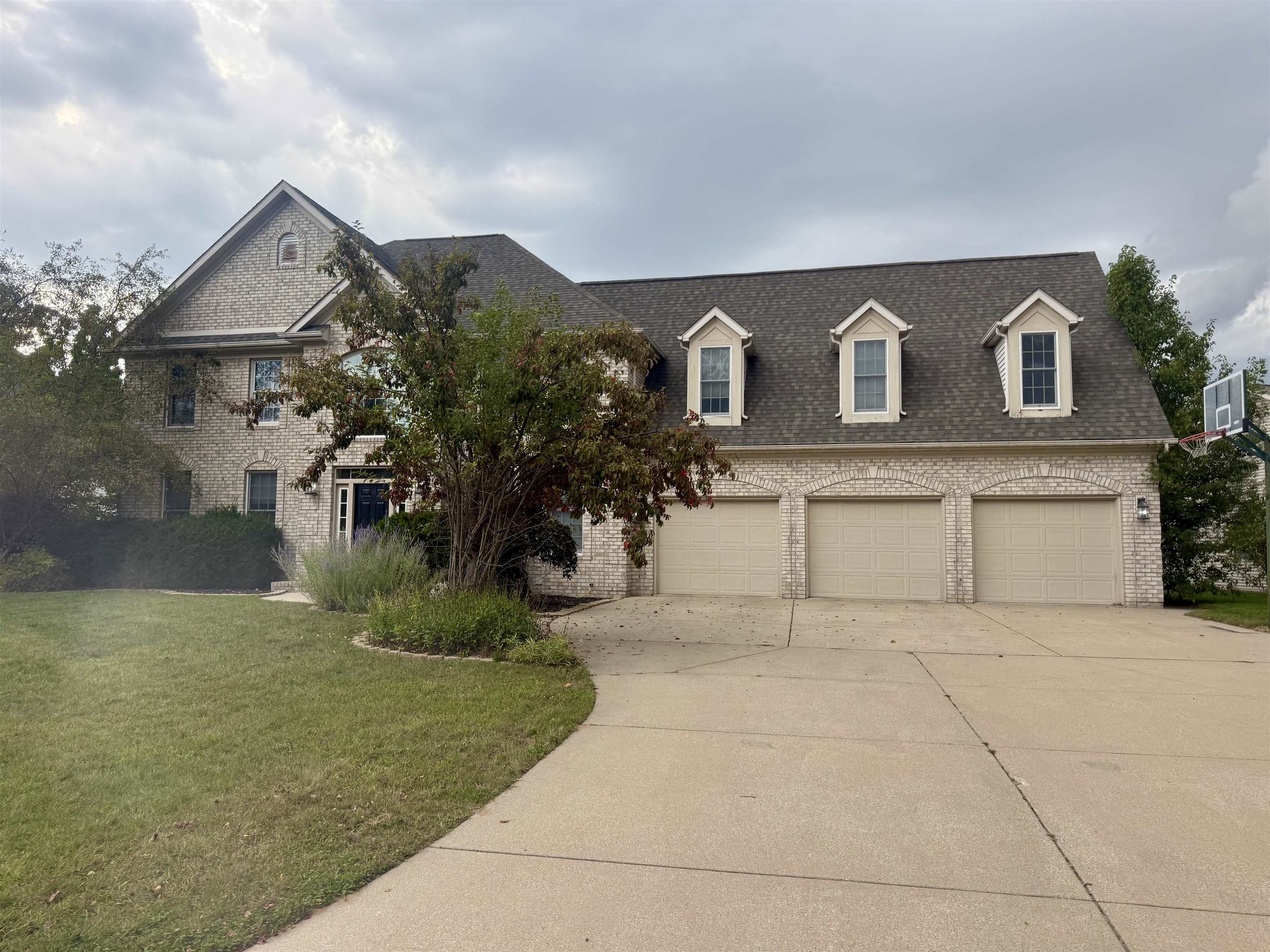 19 Cobblestone Place