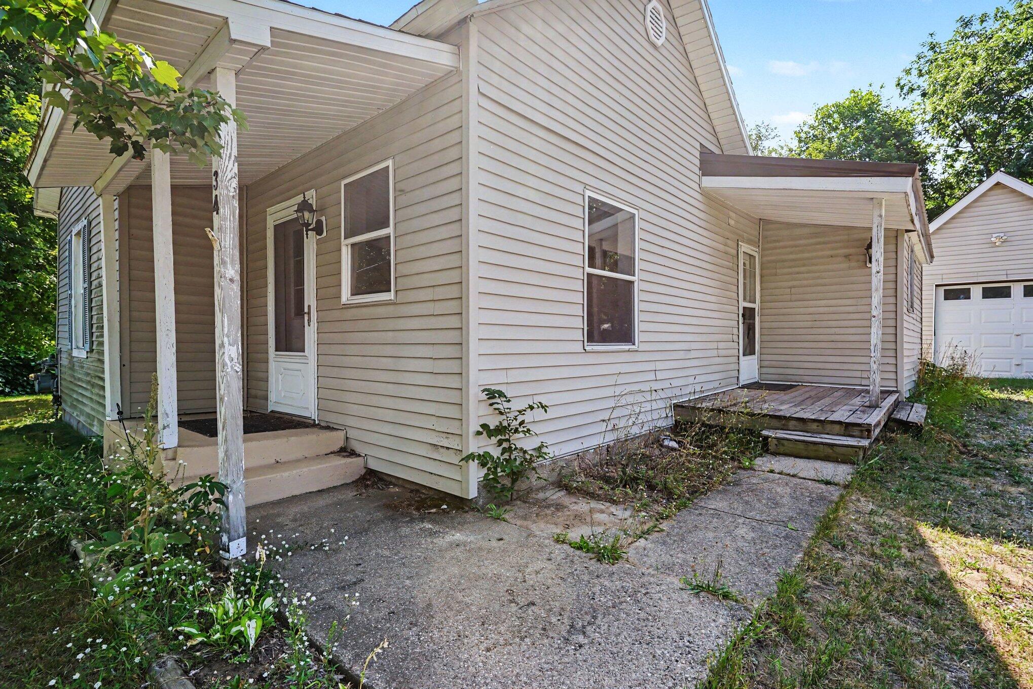34 E Washington Street