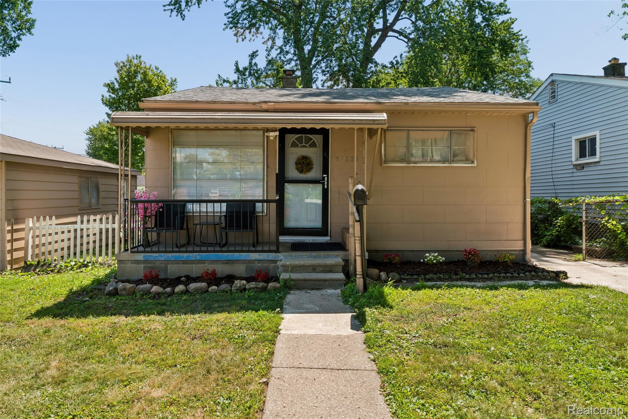 17134 Robert Street