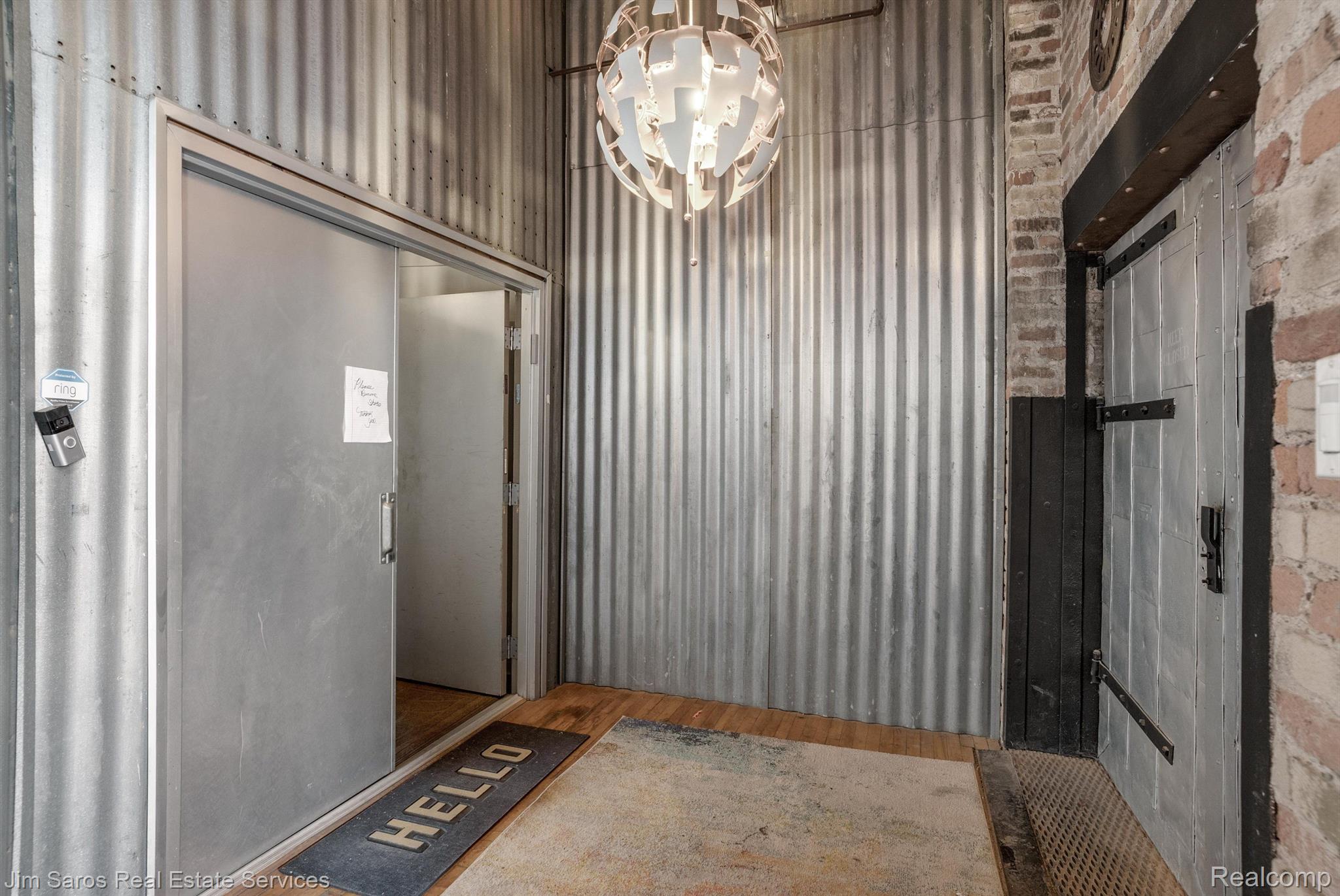 1535 6TH Street 6