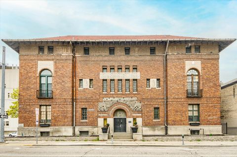 142 W 2nd Street Flint City MI 48502