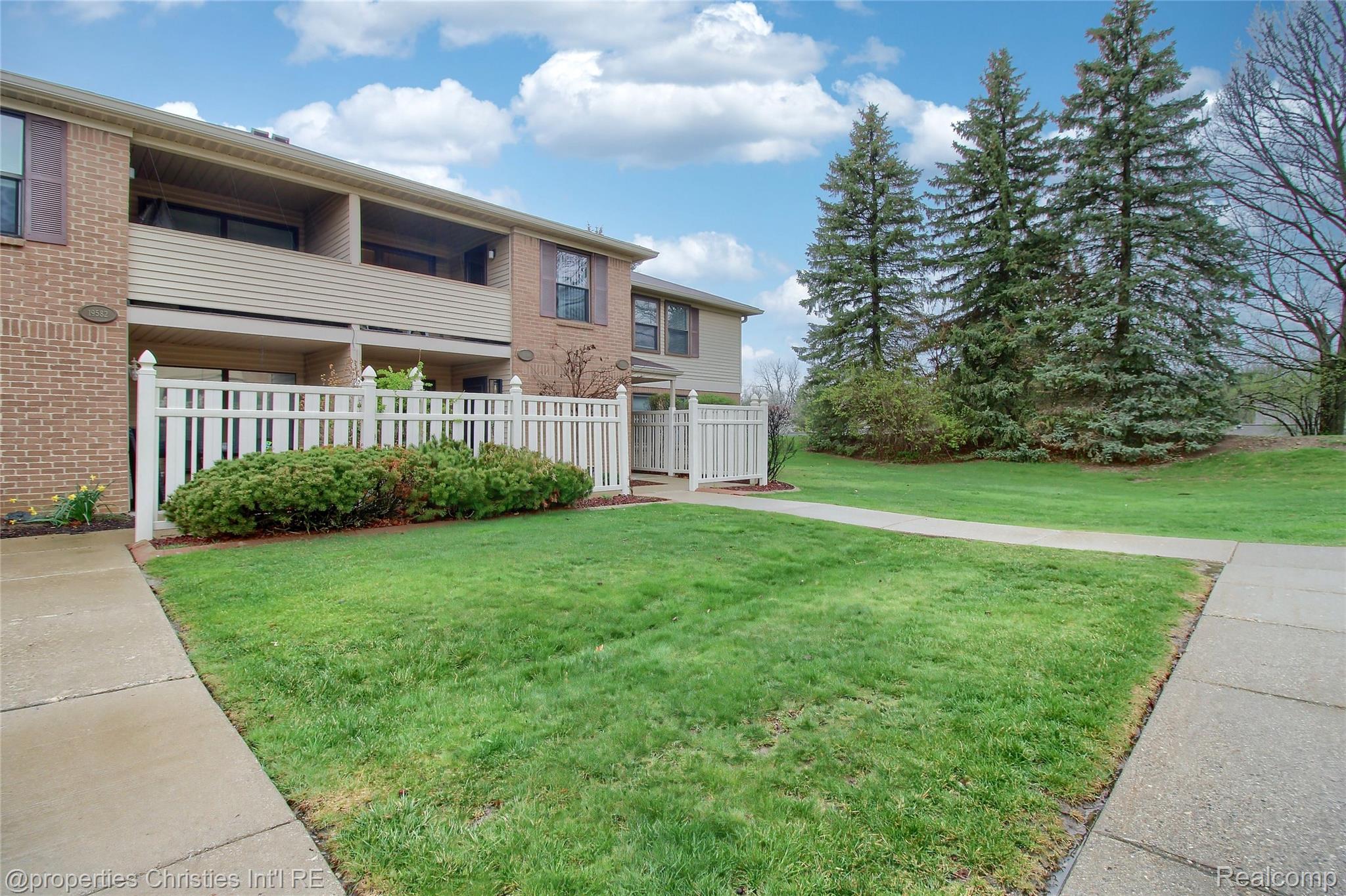 19586 Northridge Drive