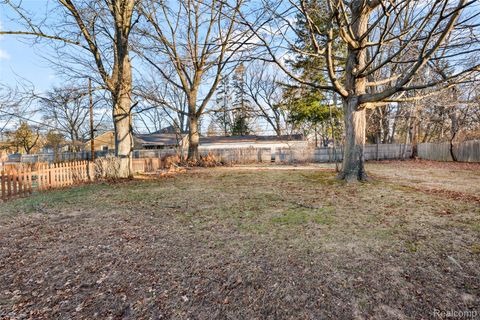 Tiny photo for 414 Aqua Court, Royal Oak Charter Township, MI 48073 (MLS # 20261016989)