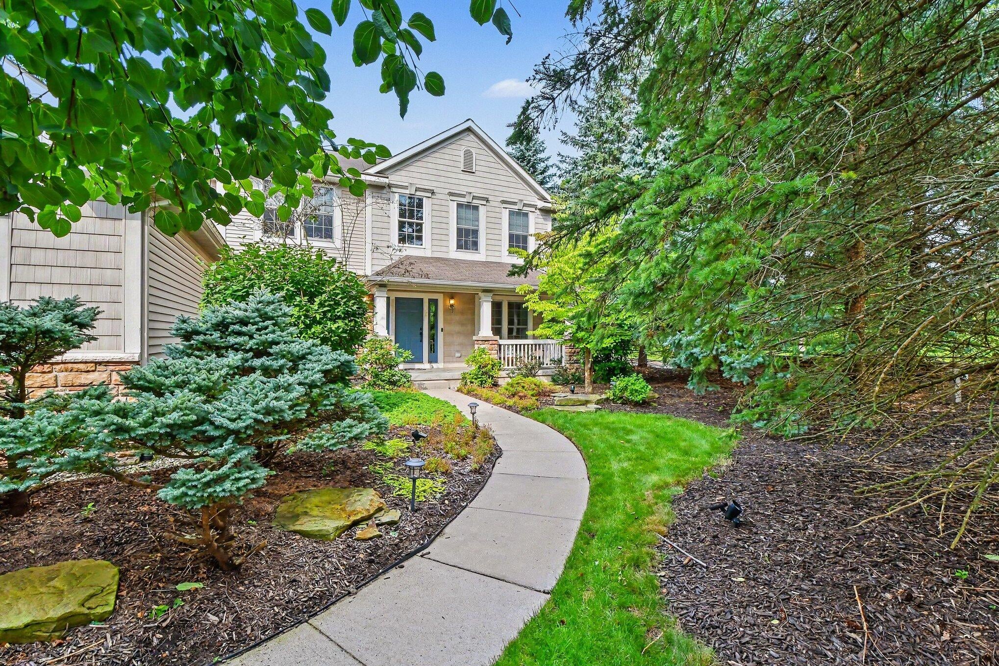 1219 Stoneshire Drive SE