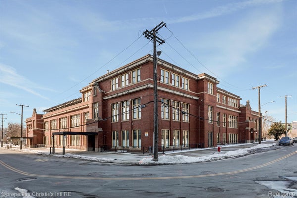 1395 ANTIETAM AVE APT 39, DETROIT, MI 48207 - Image ba5ae565449b9c117f11c19fd958c75a/2624826029