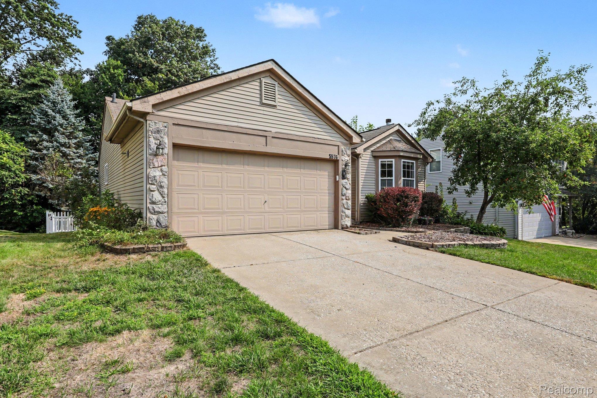 5576 Juneberry Court