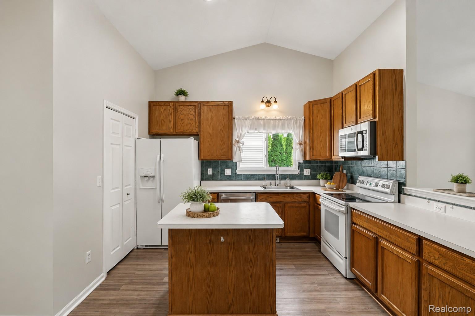 5576 Juneberry Court