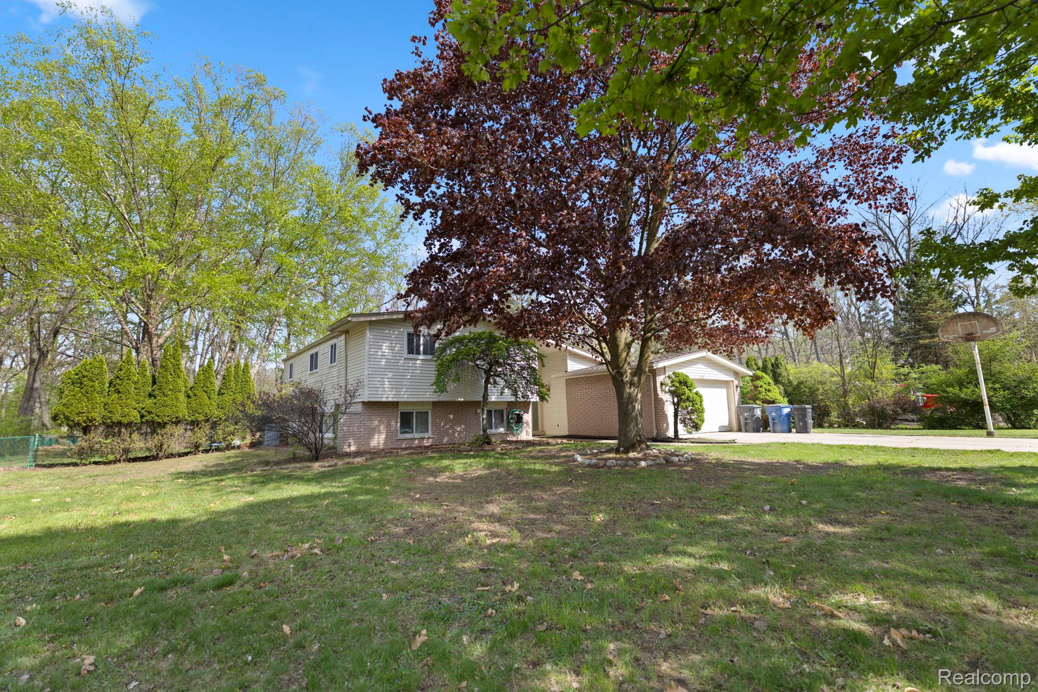 8130 Ravine Drive