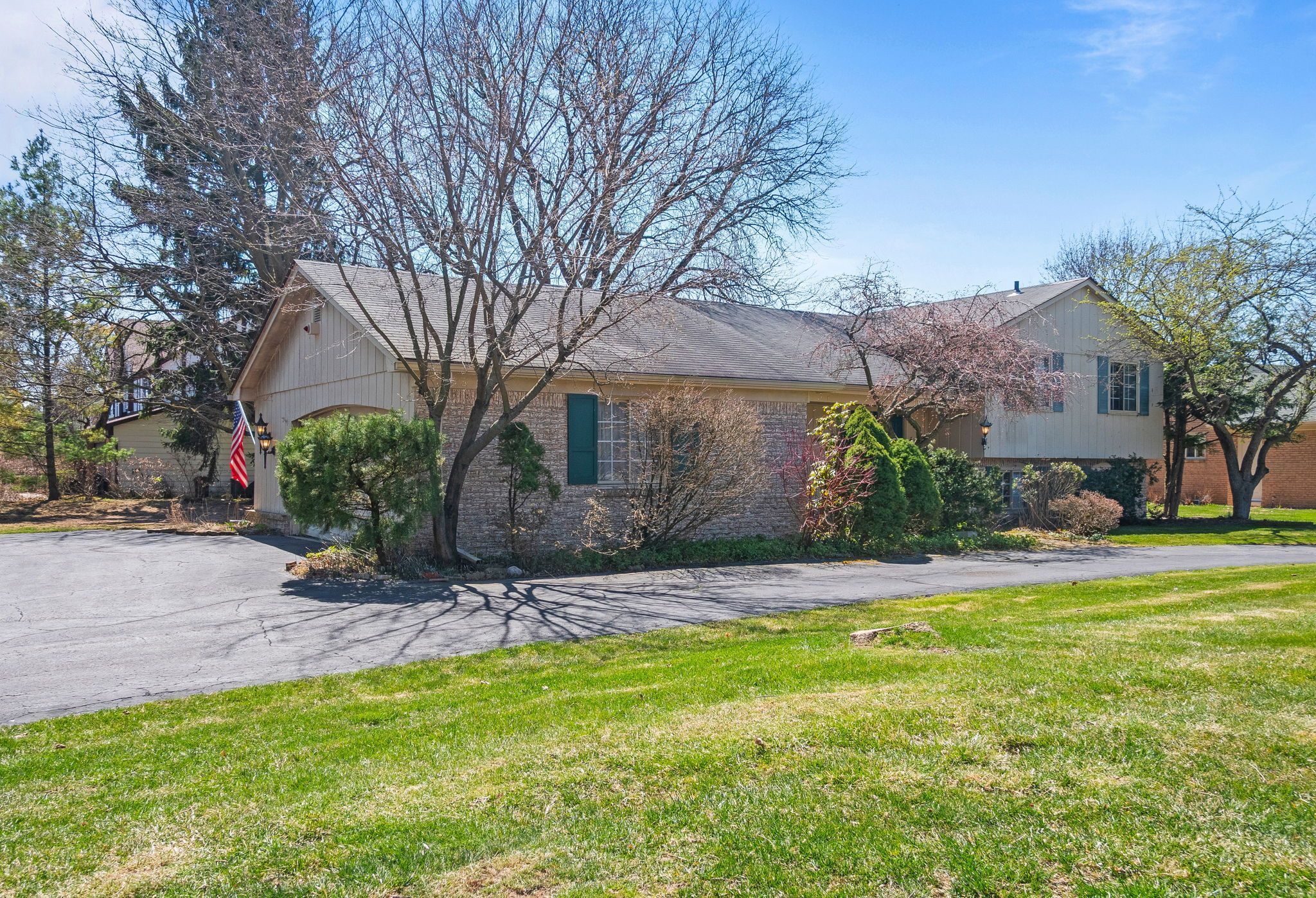 29607 HIGH VALLEY Road