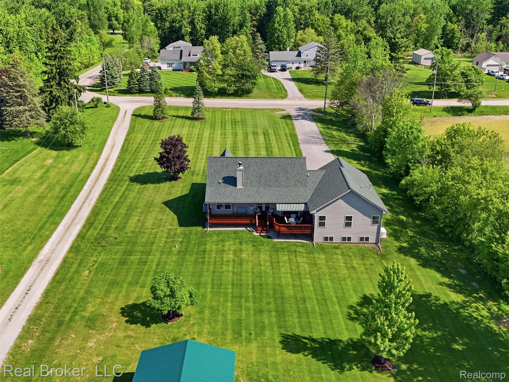 7271 Ray Road