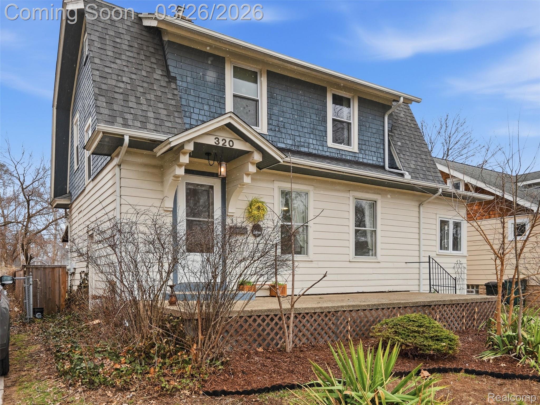 320 W Hazelhurst Street