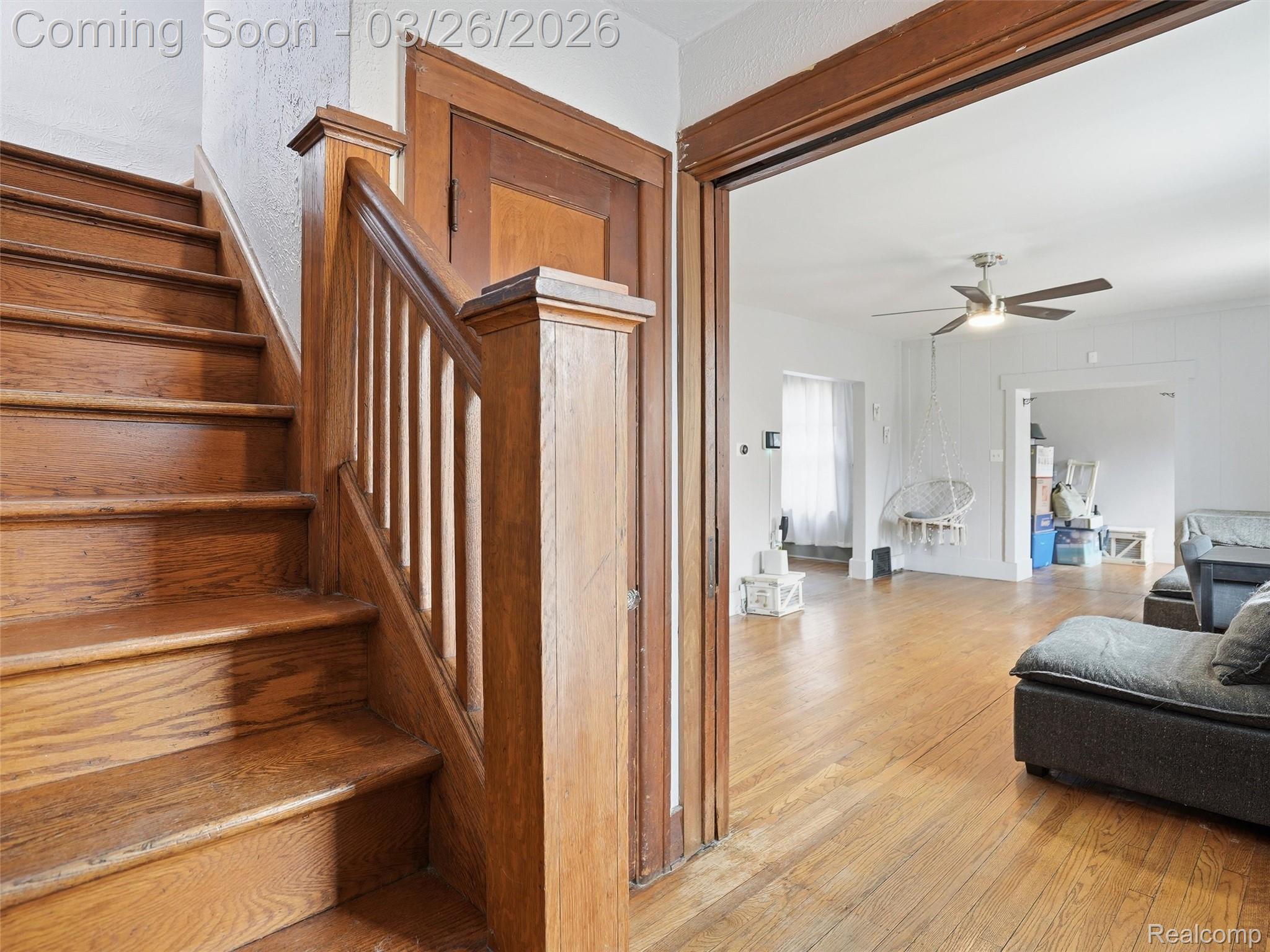 320 W Hazelhurst Street