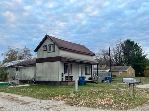 308 Mill Street Coleman City MI 48618
