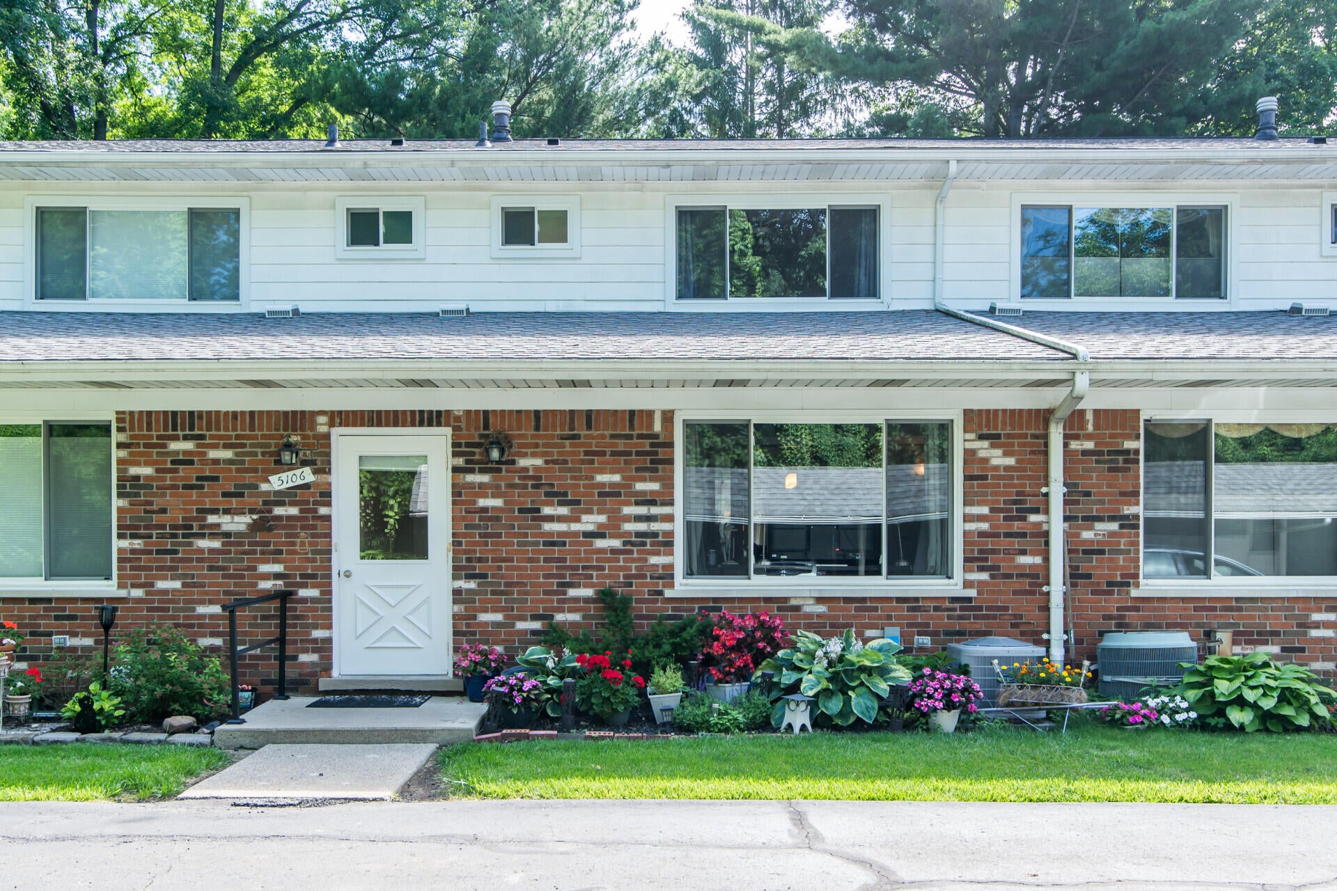 5108 Kintyre Lane