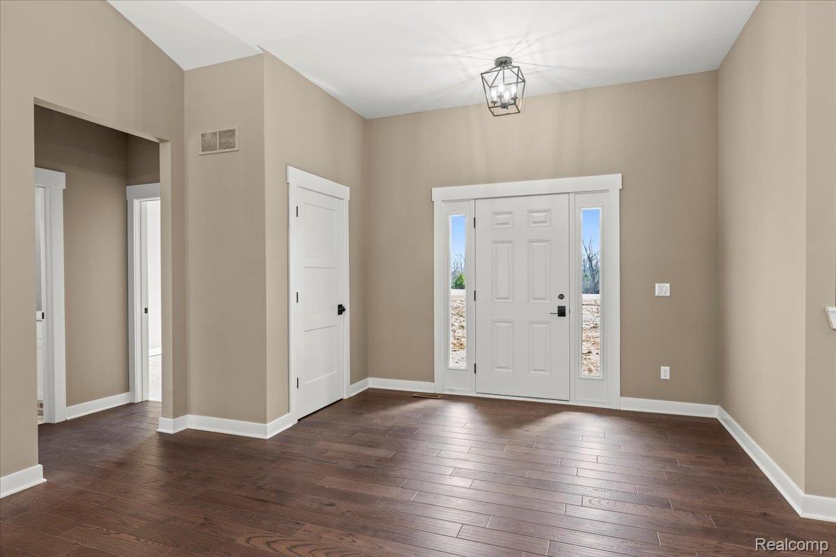 4070 Metamora Ridge
