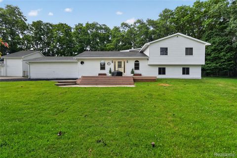 Photo of 8655 Joey Drive, Putnam Township, MI 48169 (MLS # 20261046089)