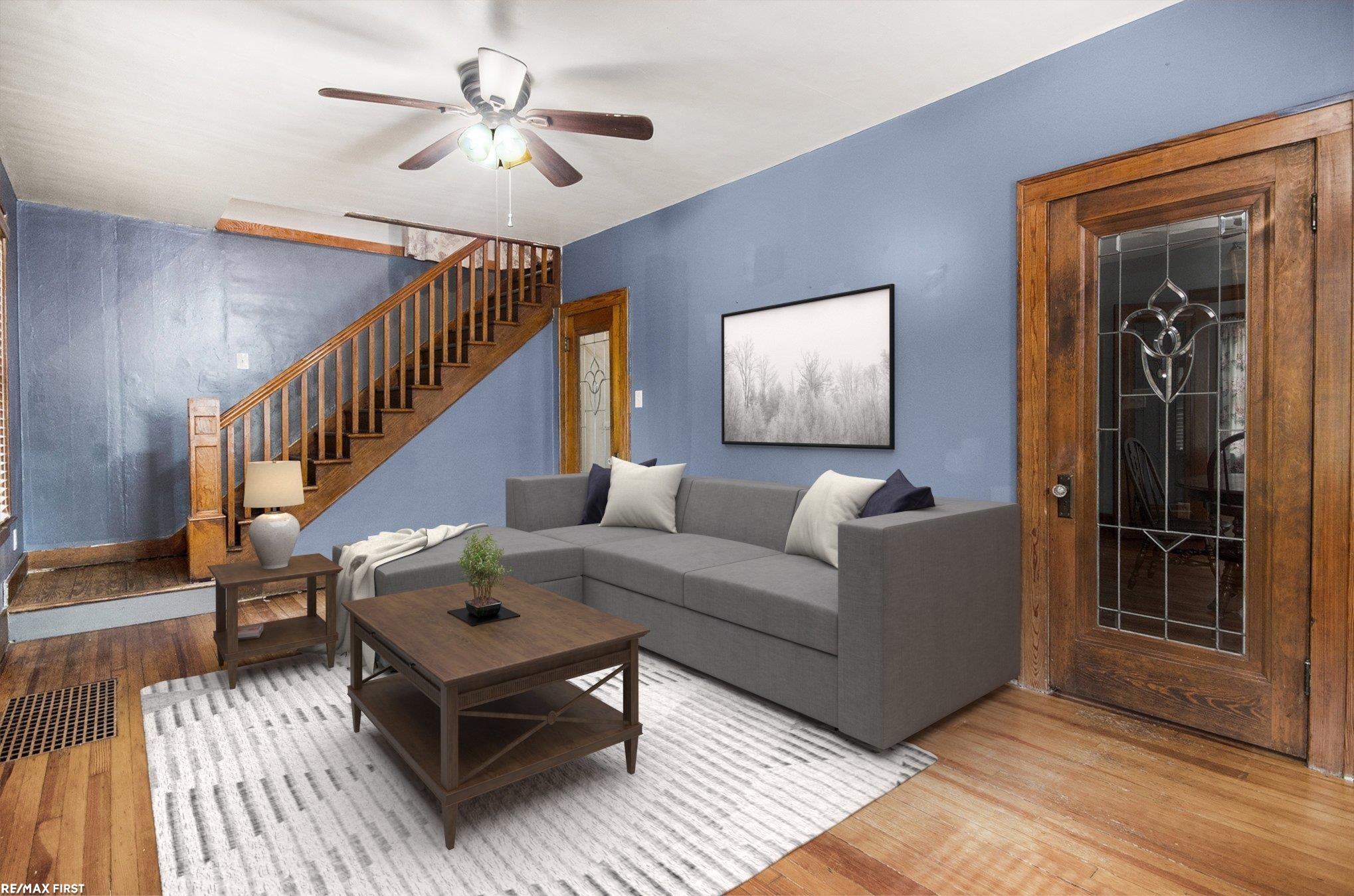 26082 Parkington Street