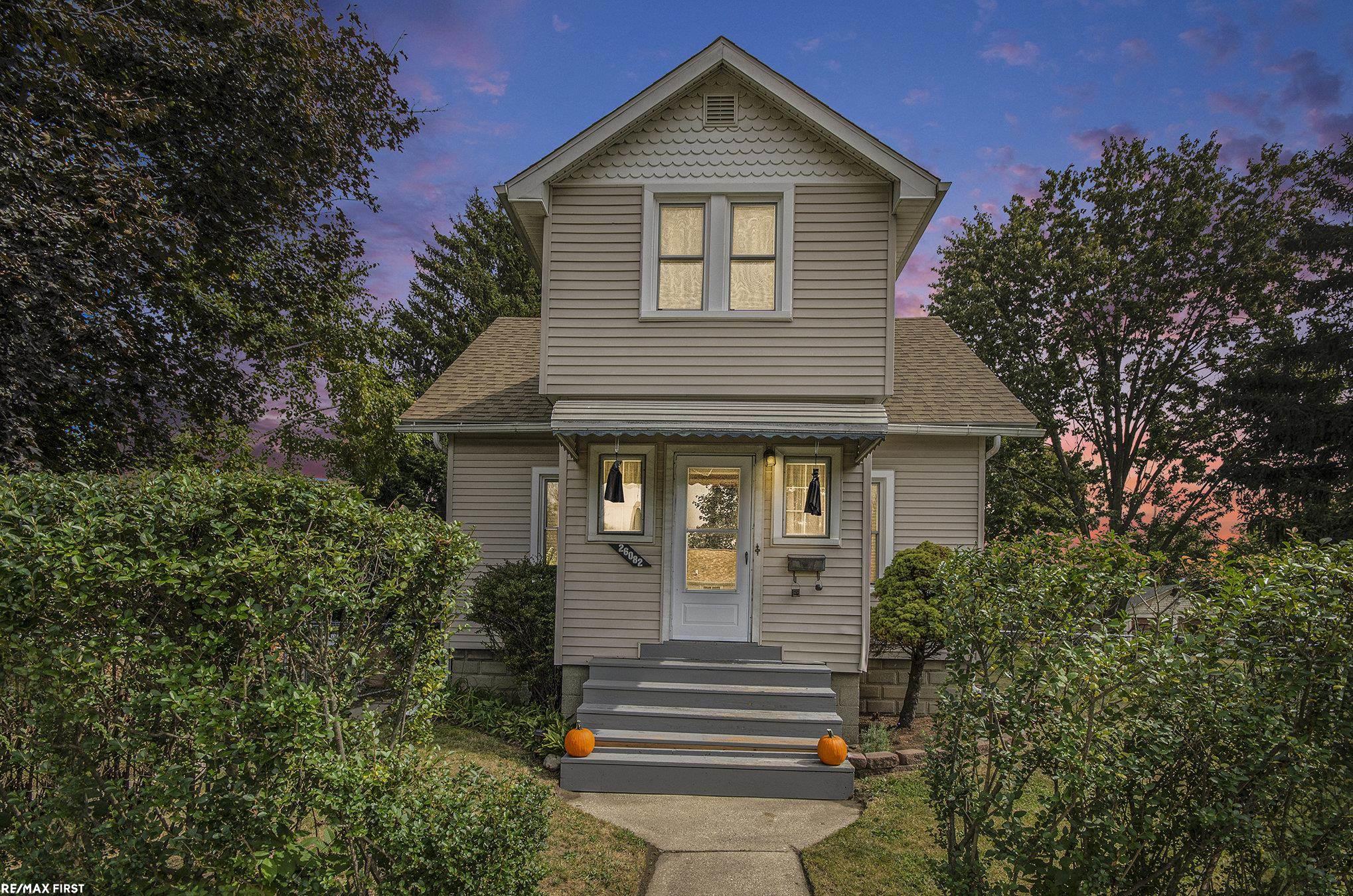 26082 Parkington Street