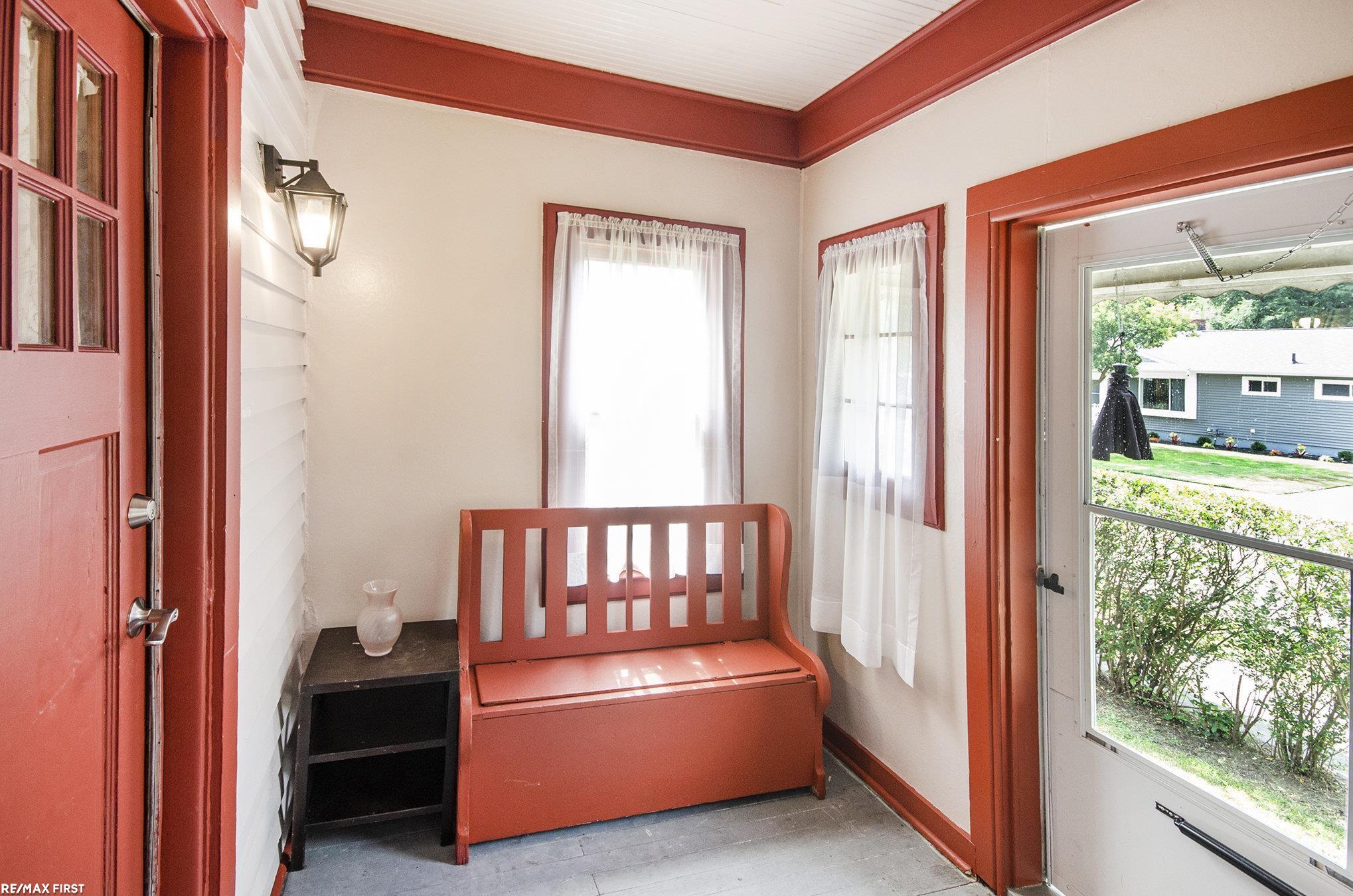 26082 Parkington Street