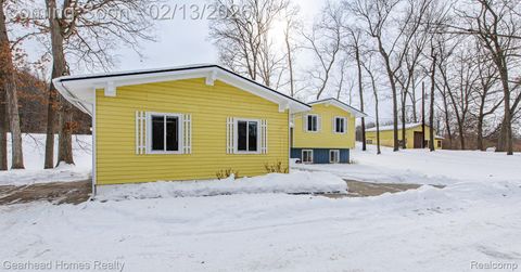 12749 Shaffer Road Springfield Charter Township MI 48350