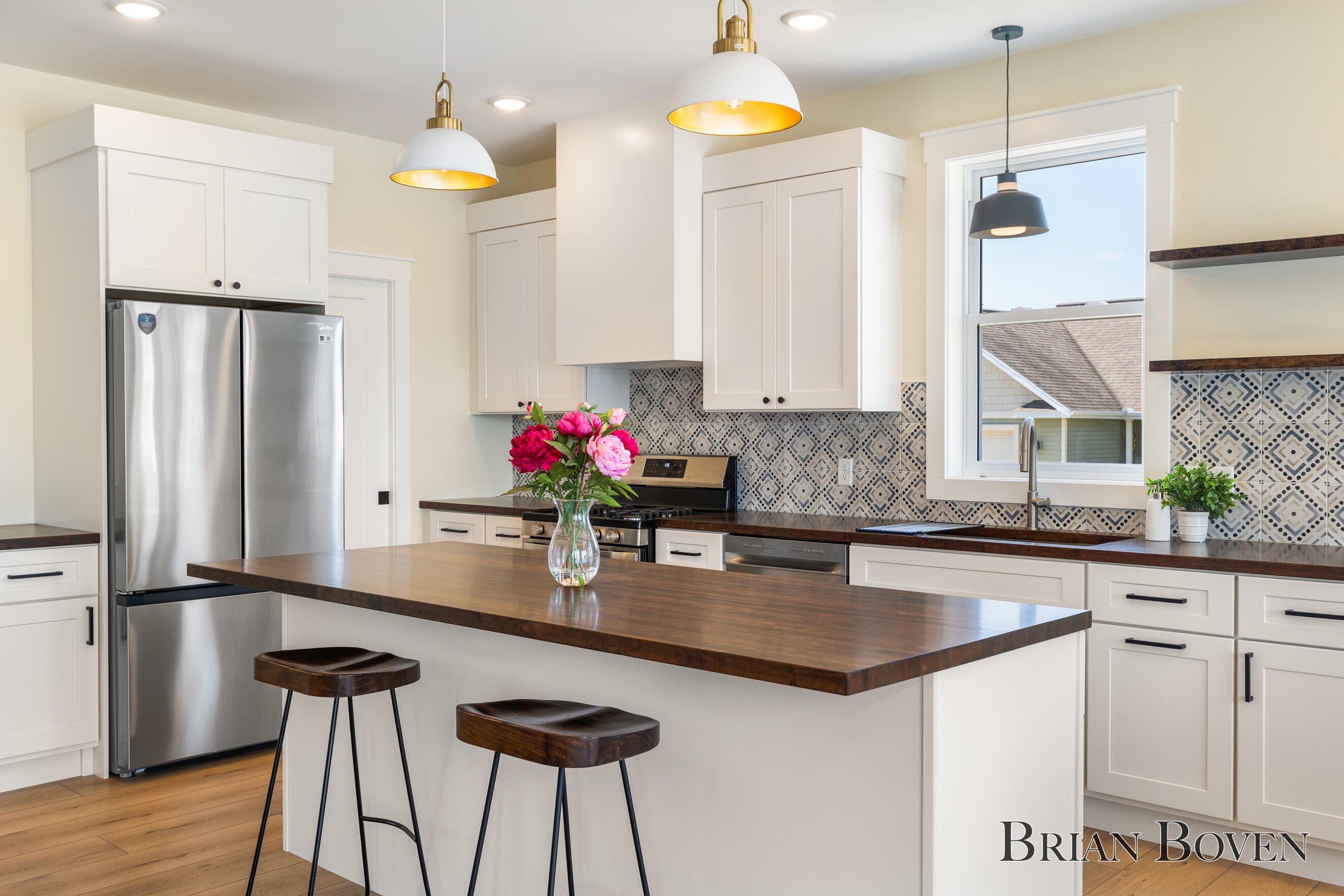 239 W Gardner Street NW