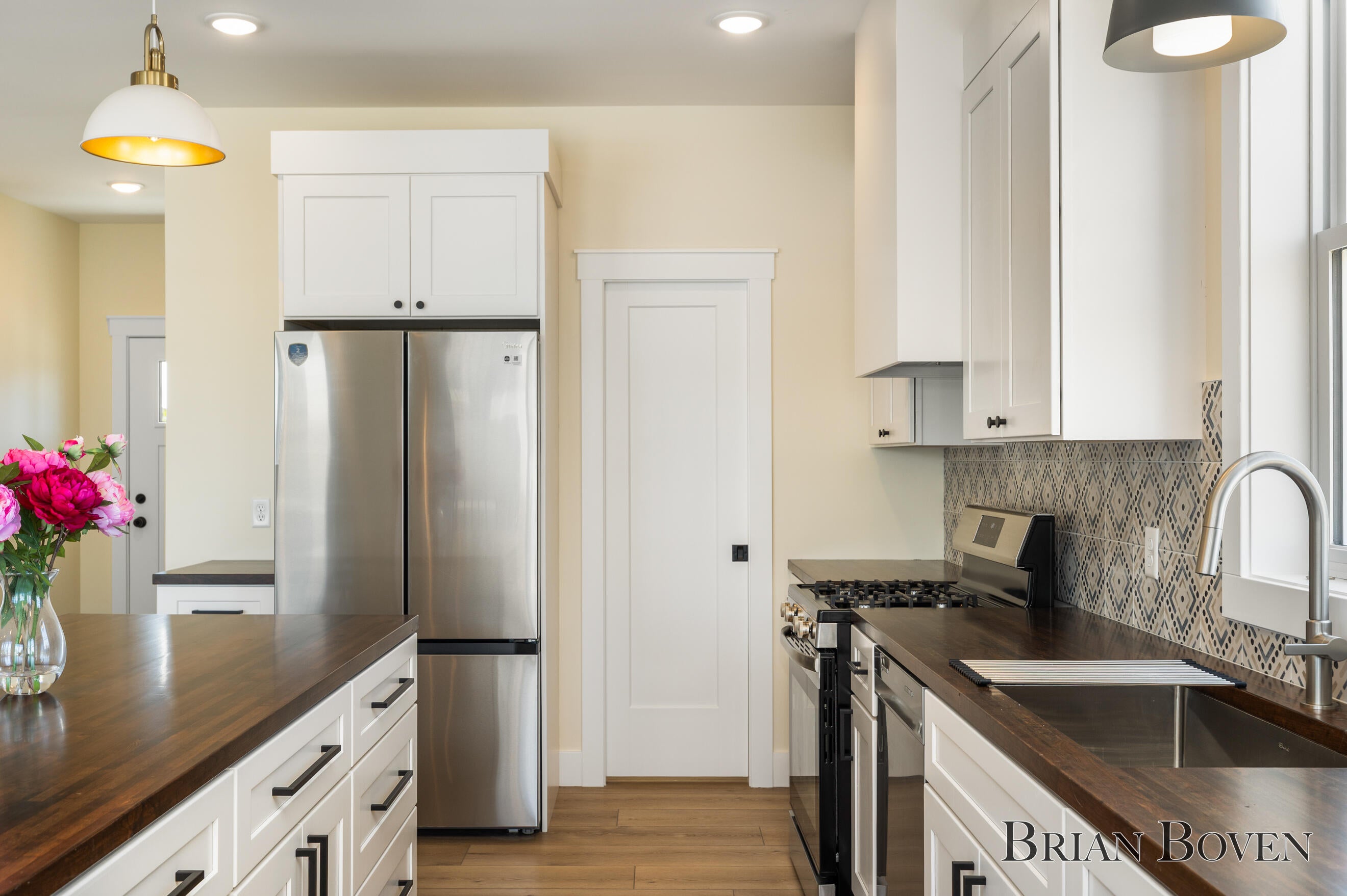 239 W Gardner Street NW