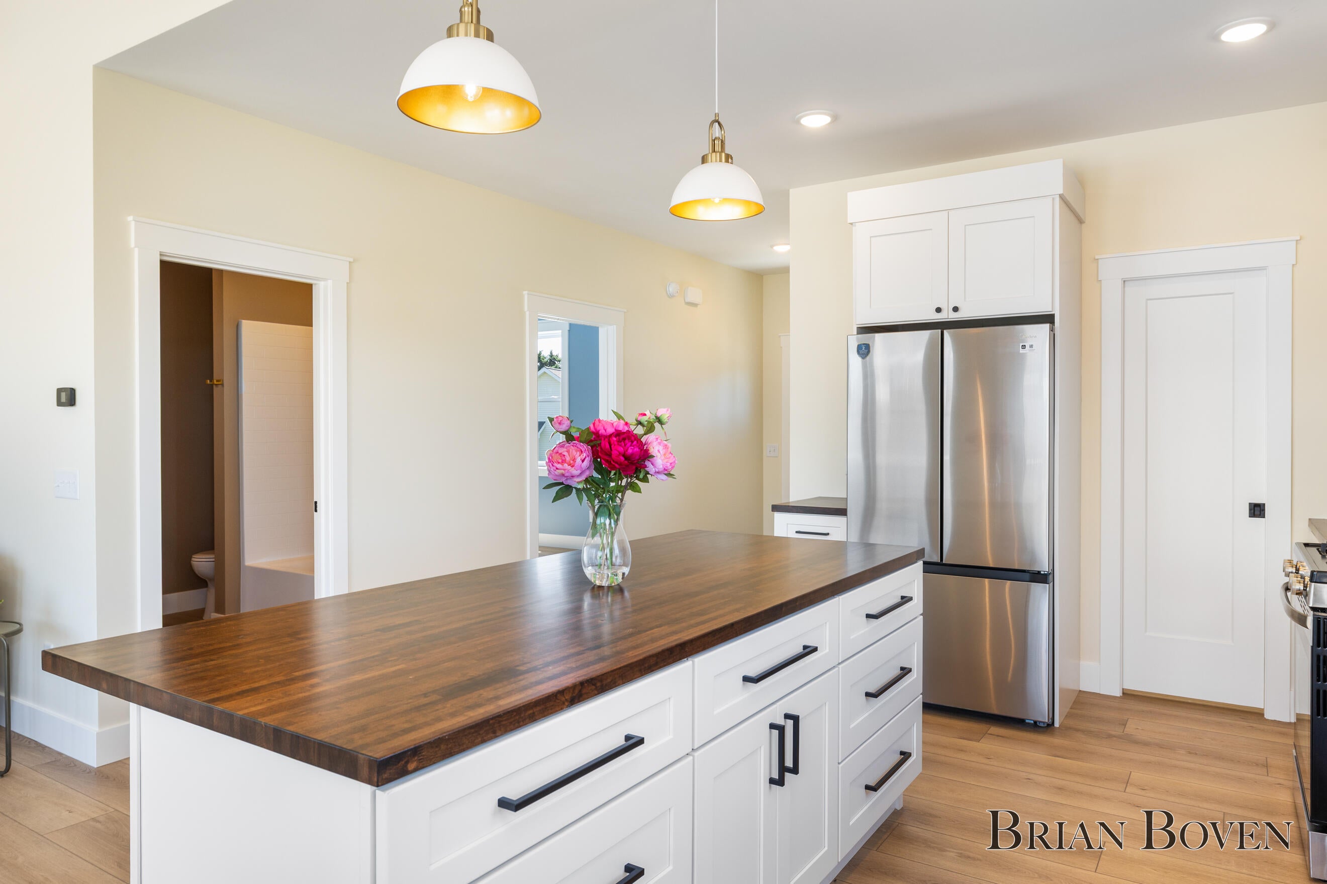 239 W Gardner Street NW