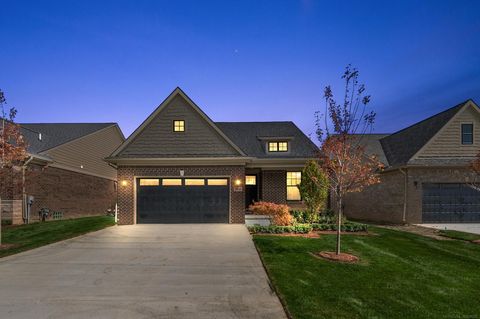 5856 Willow Grove Drive Troy City MI 48085