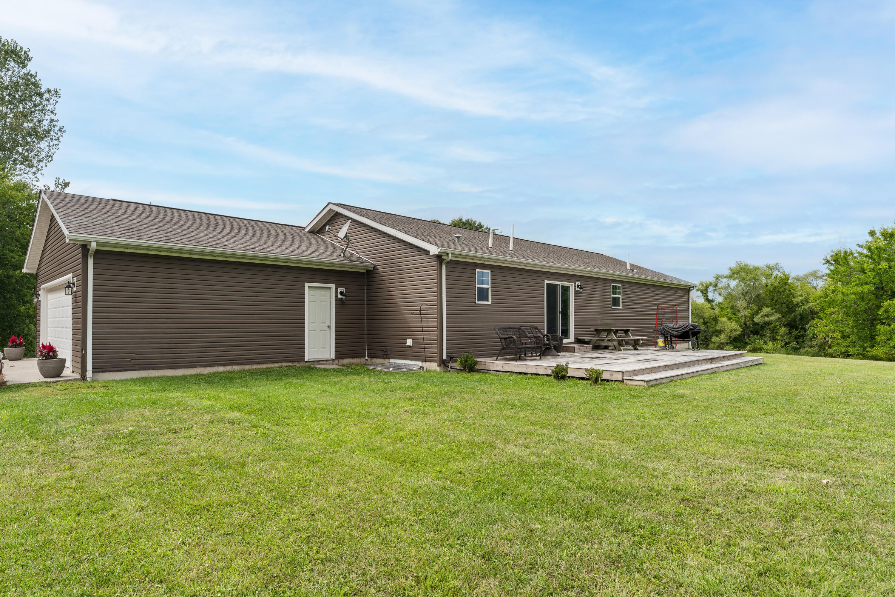 6048 Territorial Road