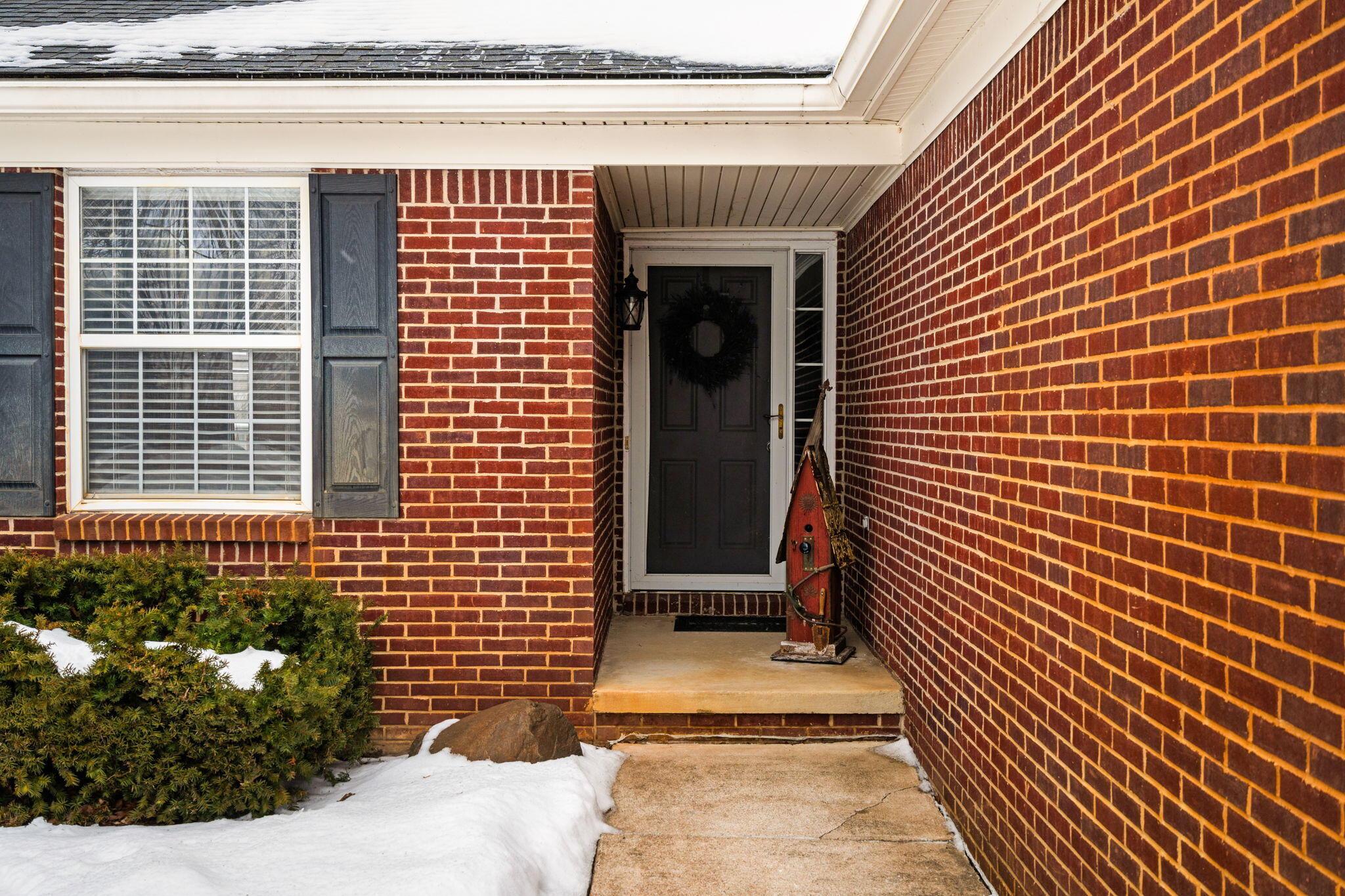 9417 Sandlewood Drive