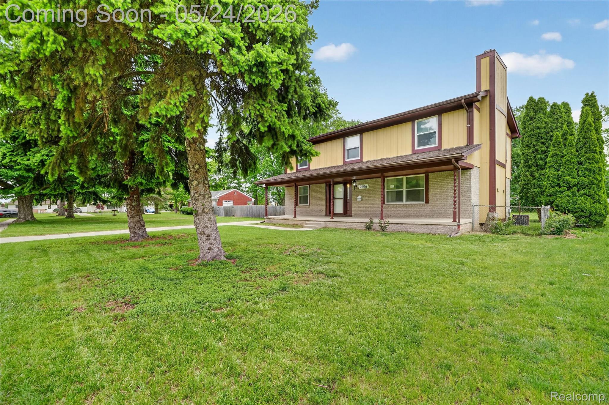25852 CURIE Avenue