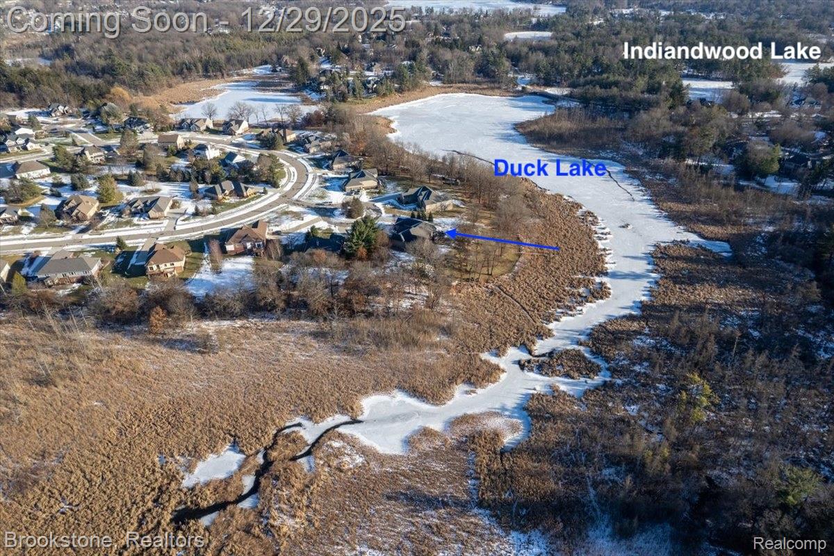 1087 Watersmeet Court