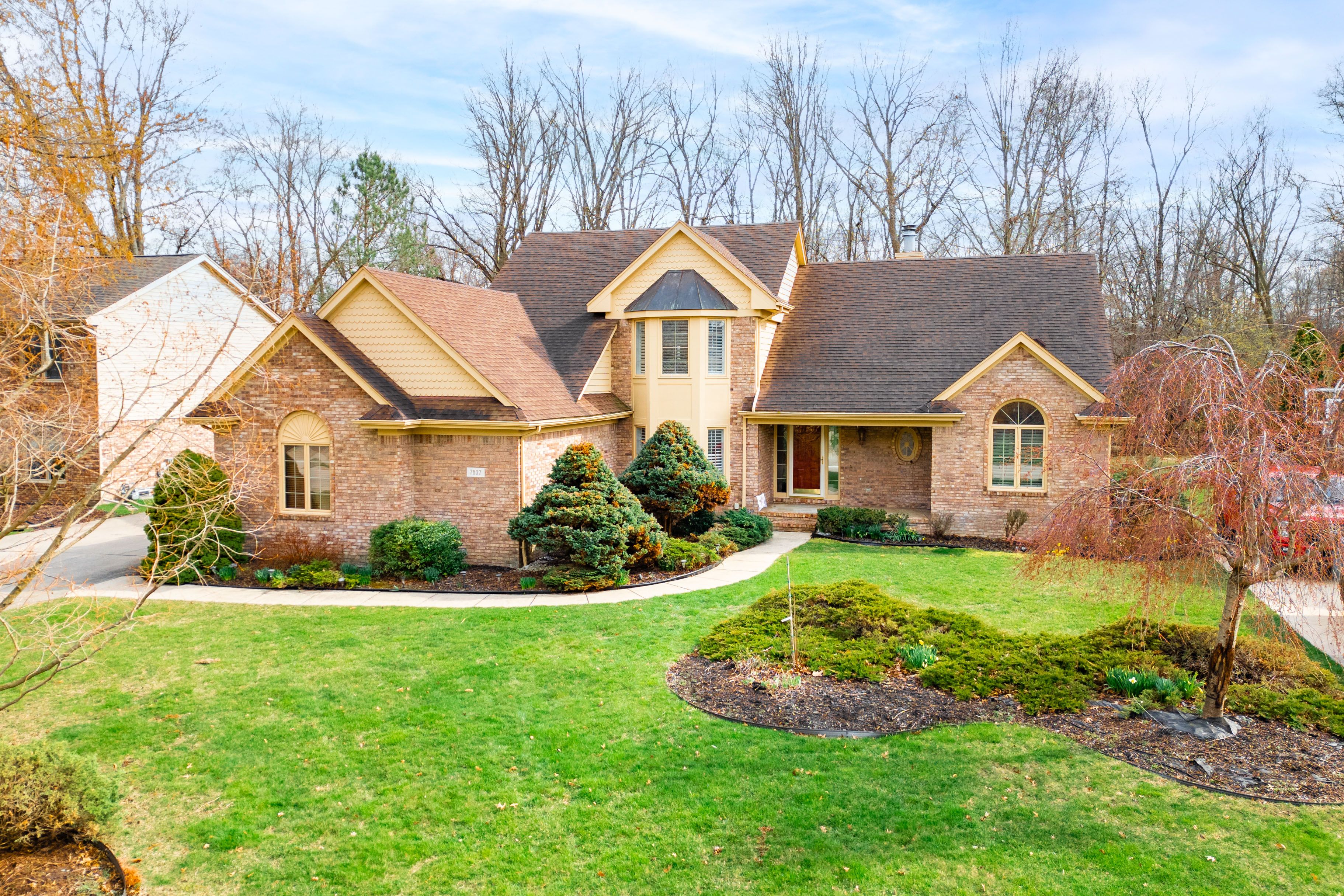 7837 OAK RIVER Drive