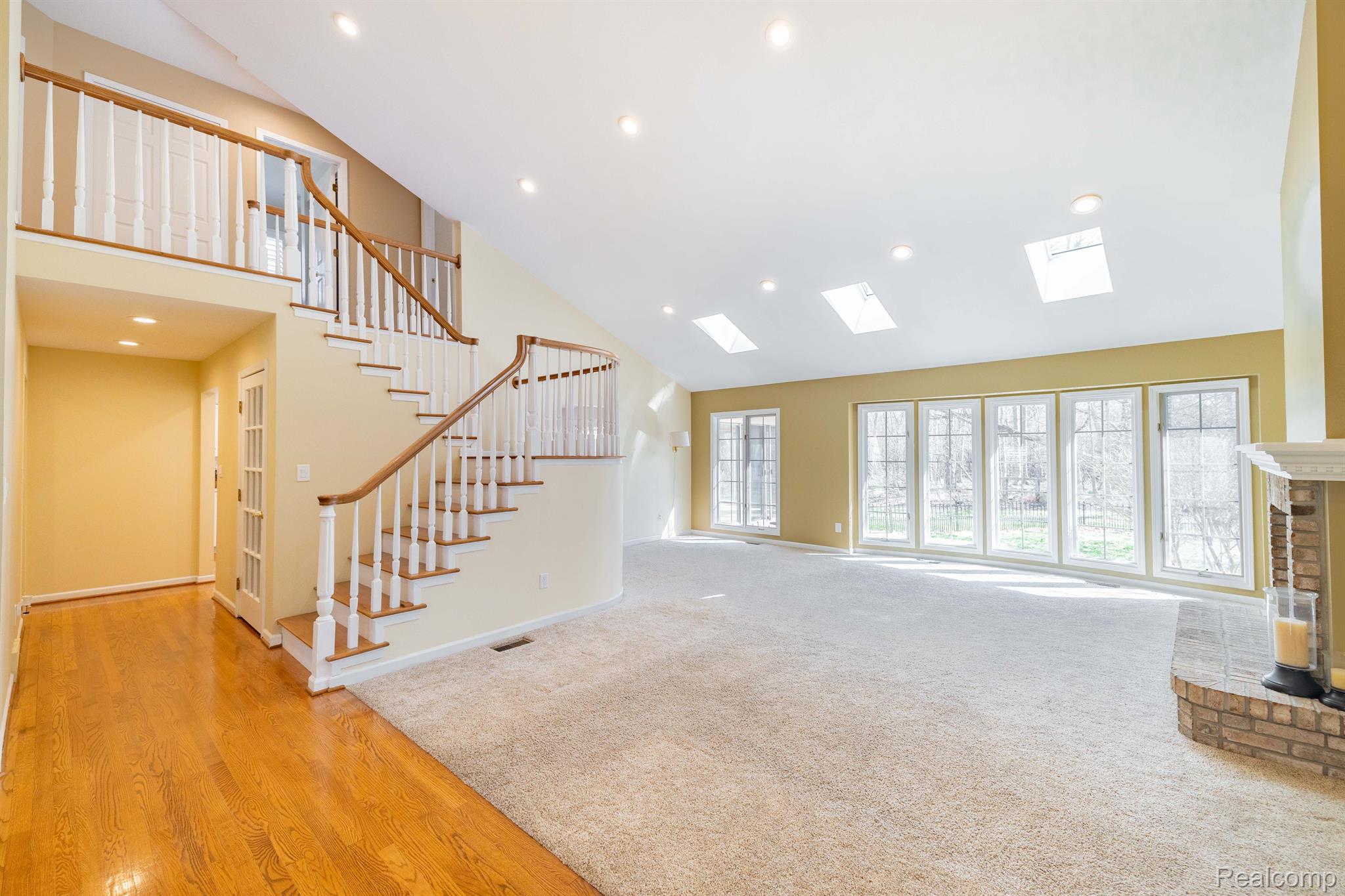 7837 OAK RIVER Drive