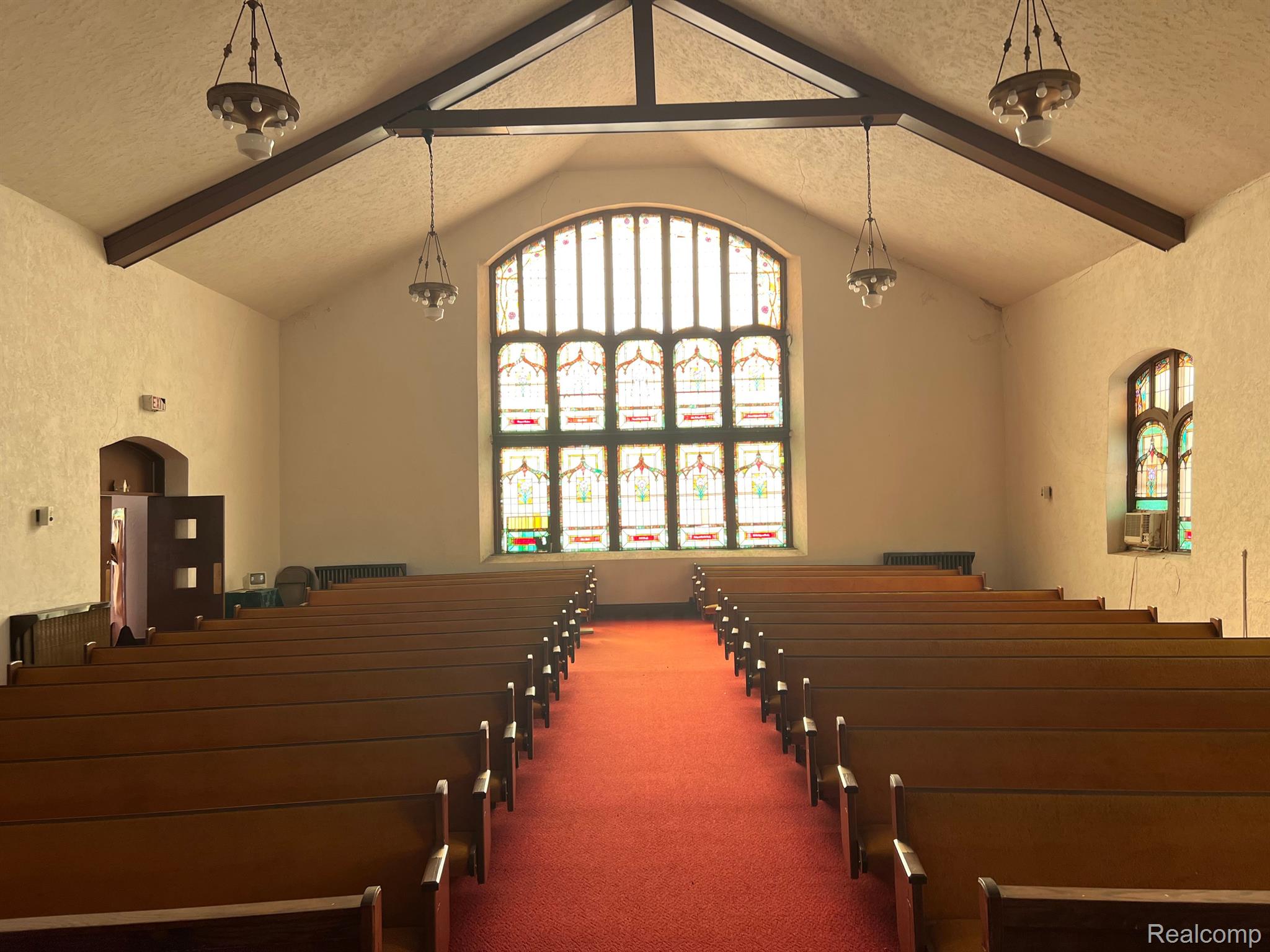 218 E FRANKLIN Street