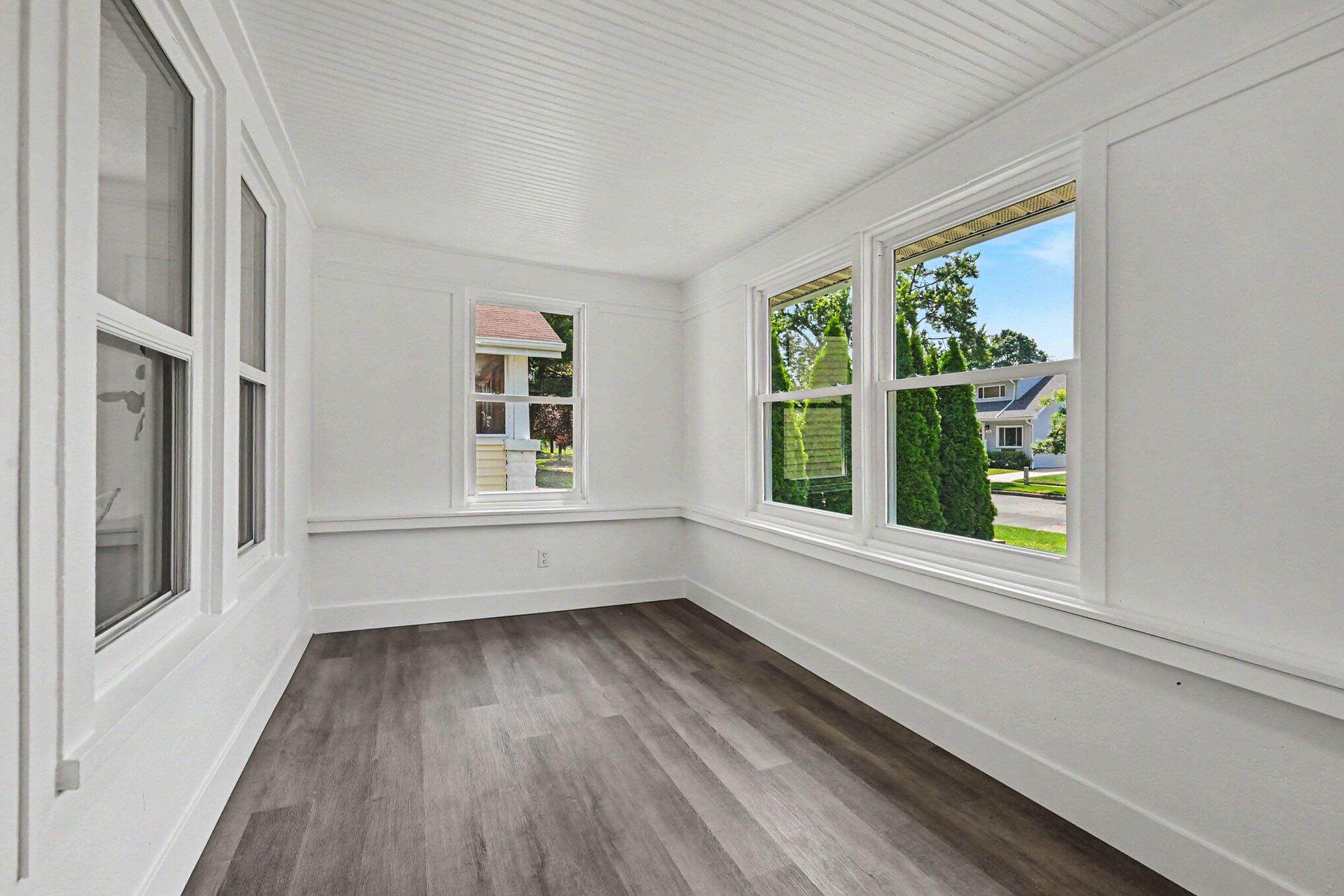 224 W Burnham Street W
