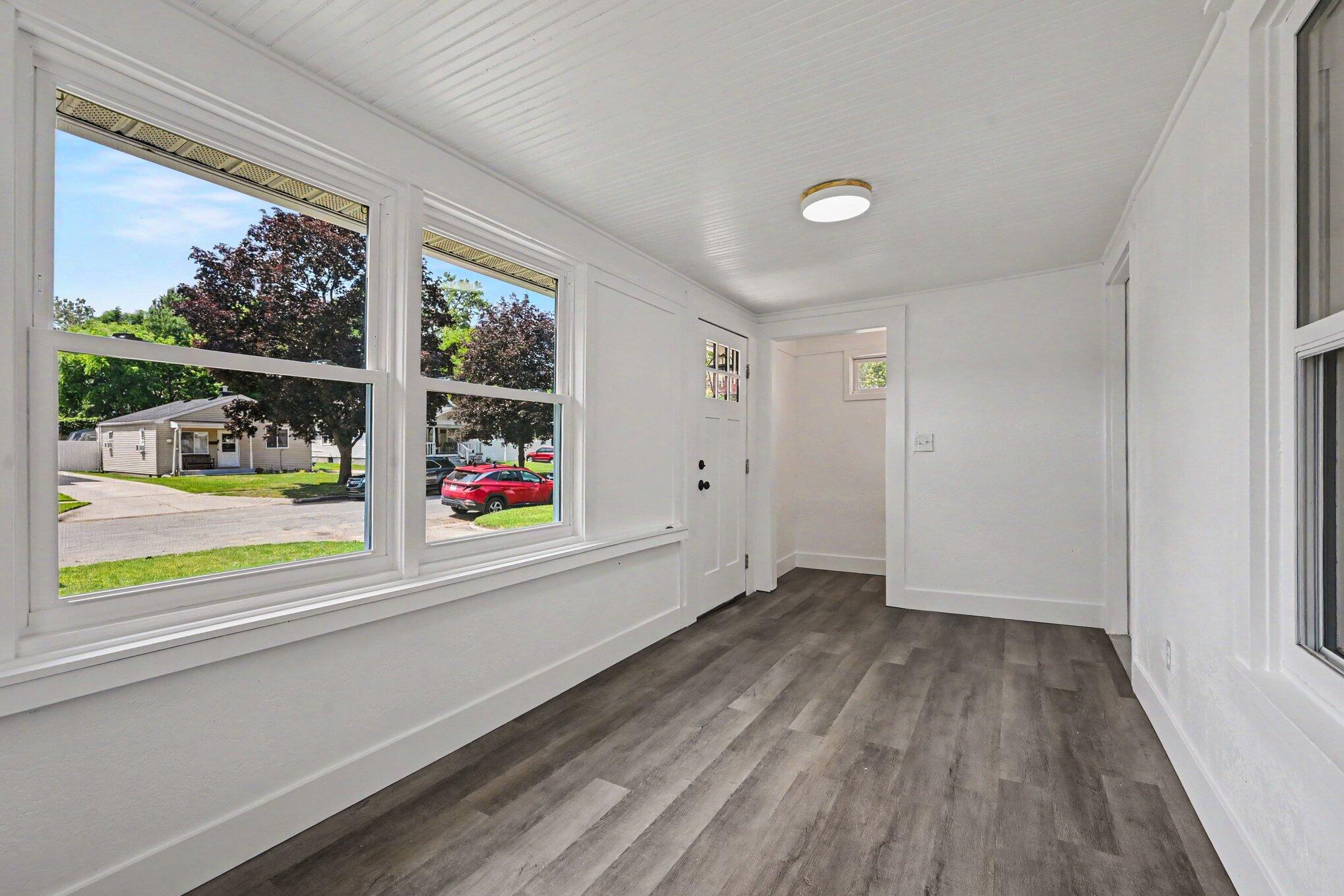224 W Burnham Street W