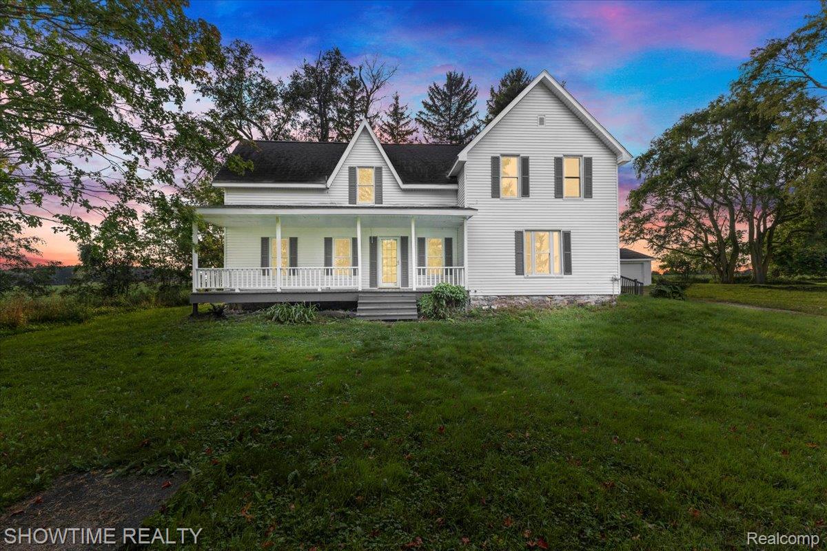 1865 N BLACKS CORNERS Road